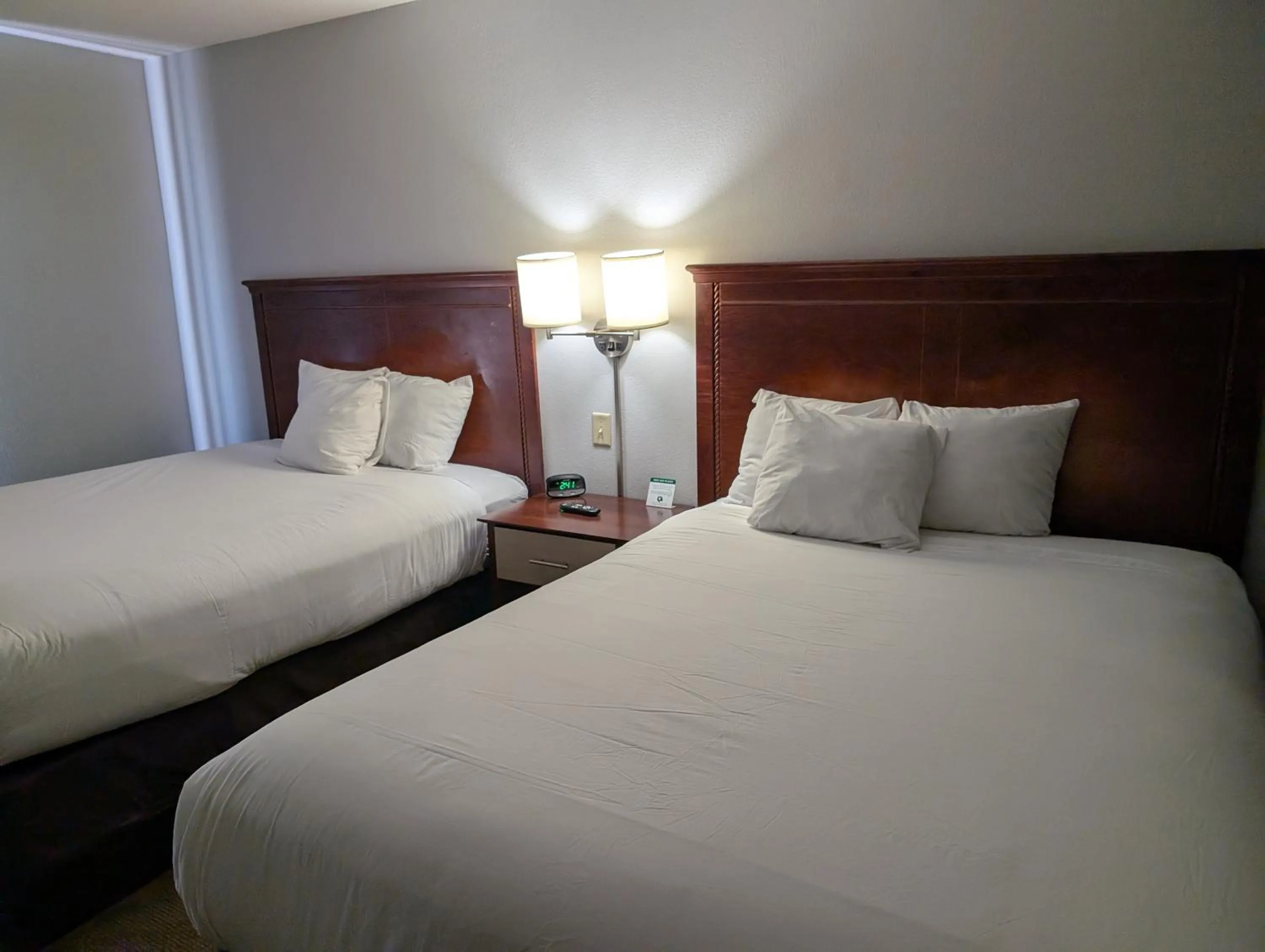 Bed in Wingate by Wyndham Chesapeake