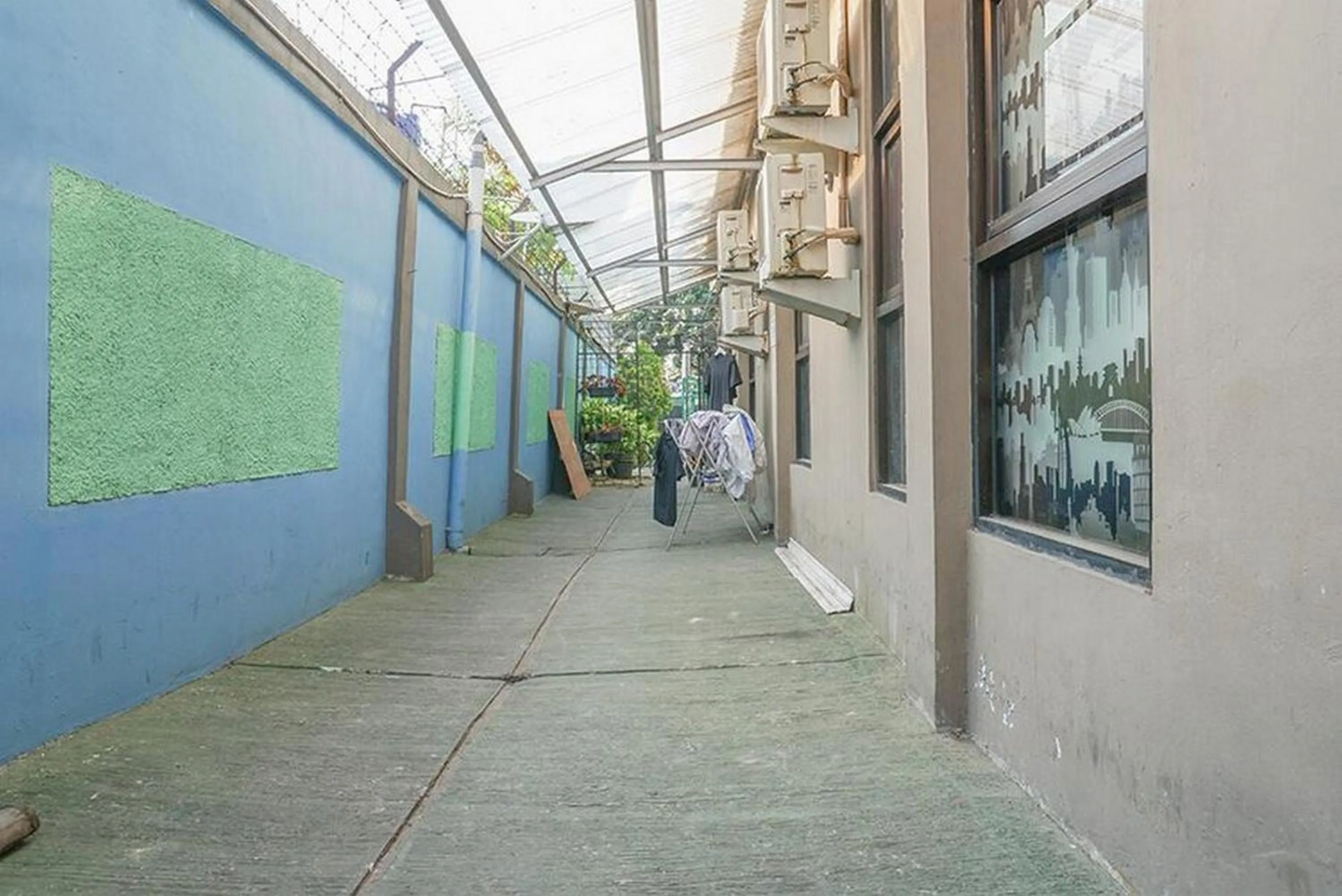 Property building in RedDoorz near Kemang Square