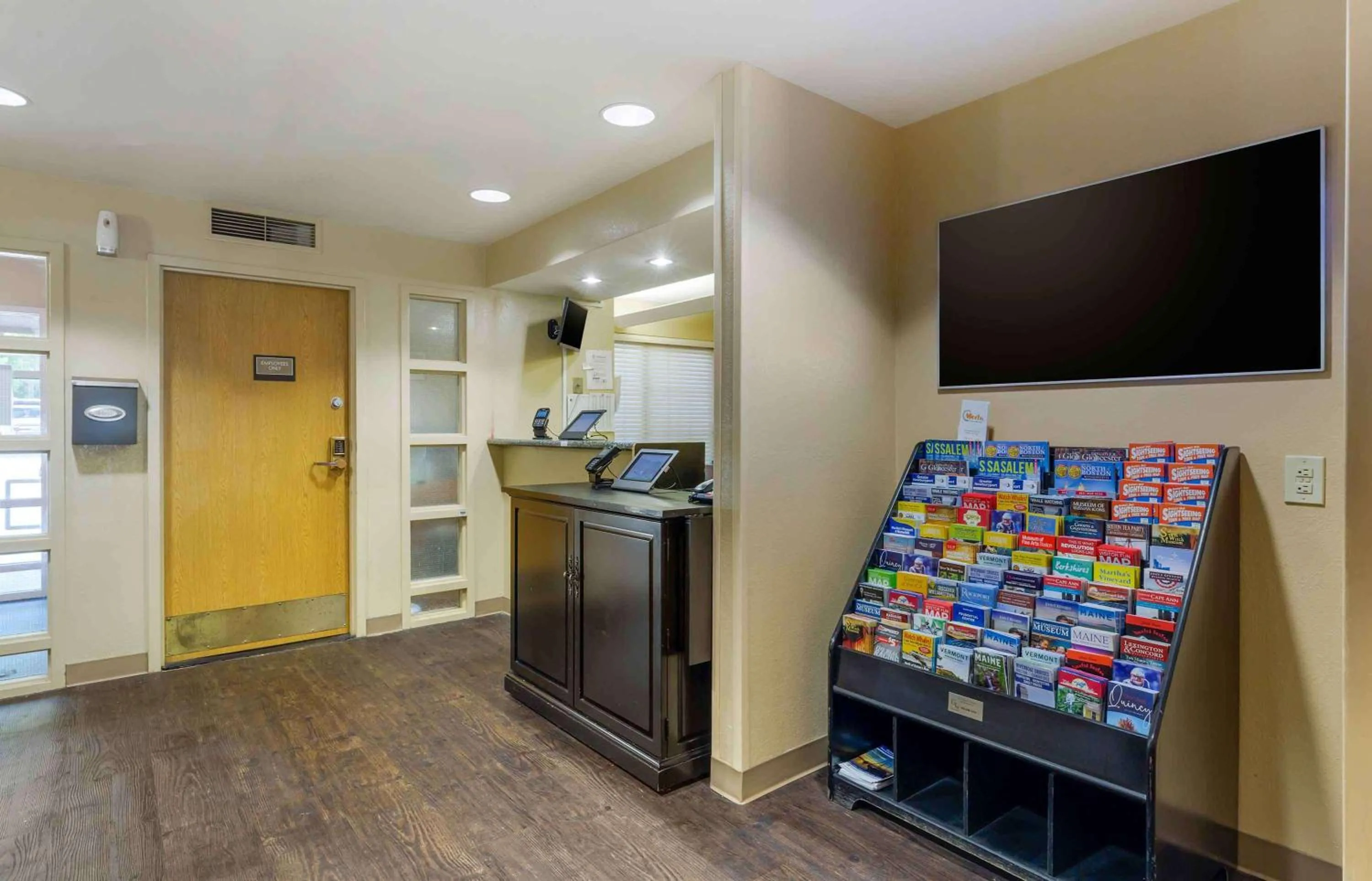 Lobby or reception in Extended Stay America Suites - Boston - Woburn