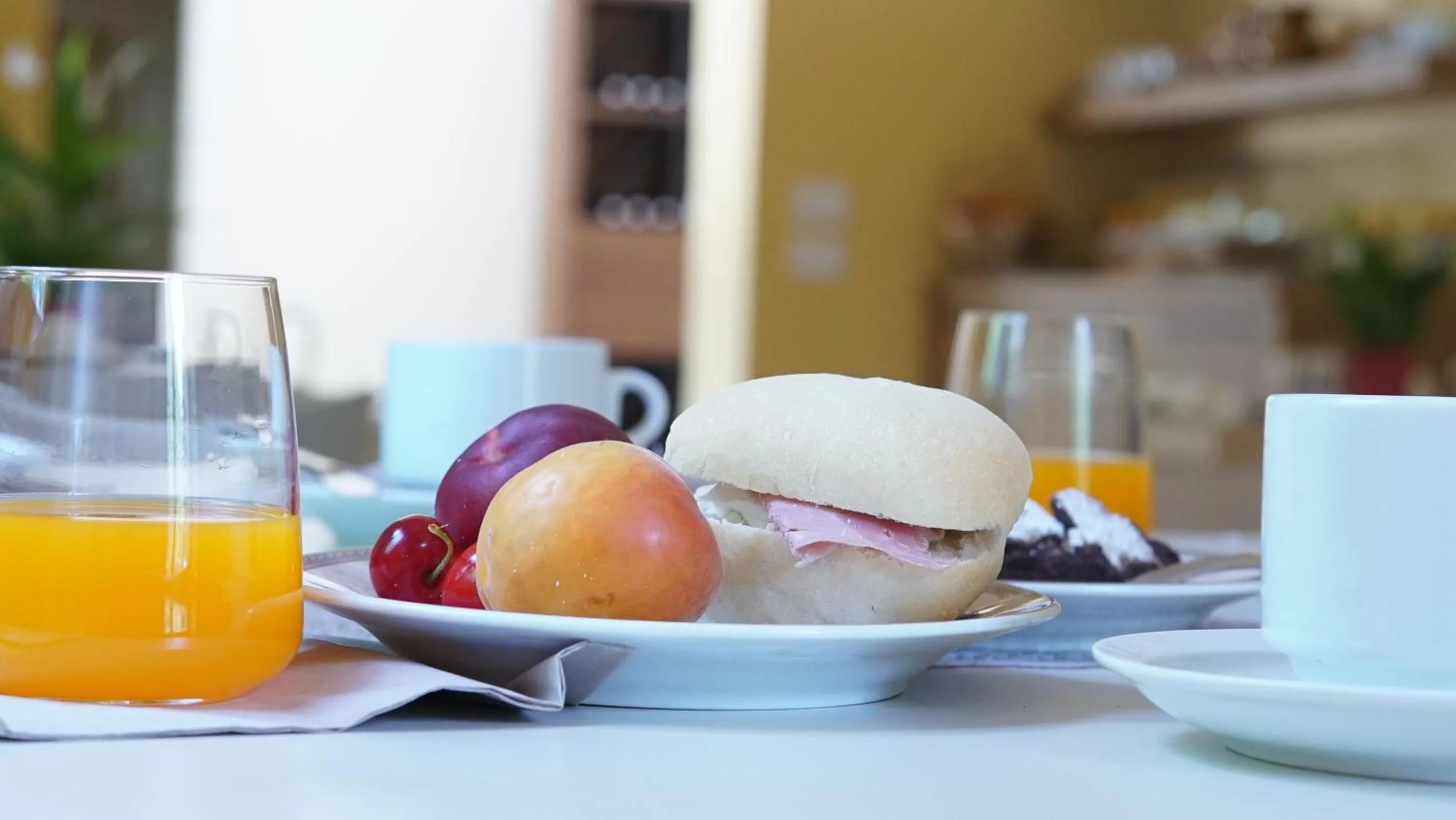 Breakfast in AGRITURISMO ACINATICO WINE RELAIS