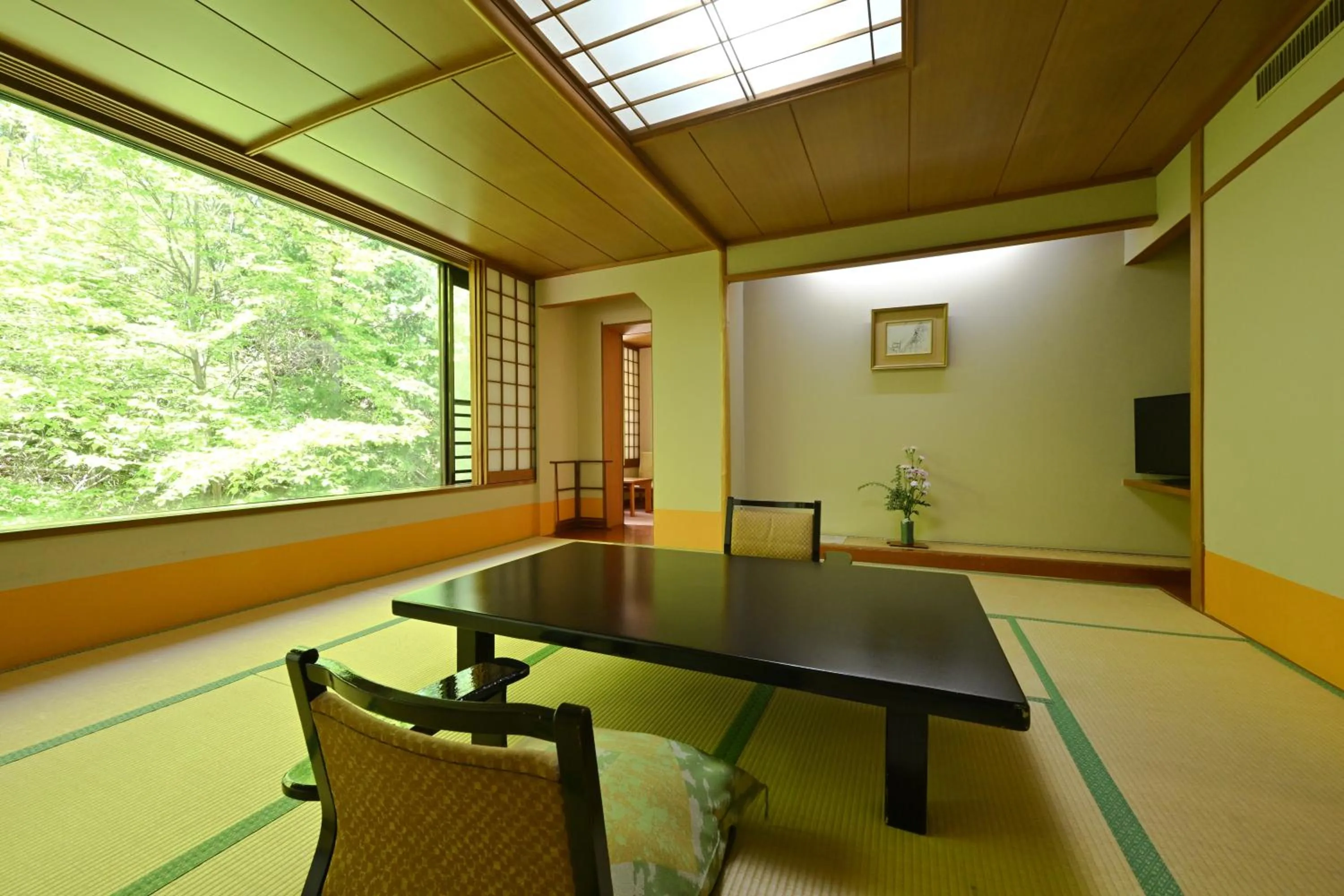 Photo of the whole room in Osakaya Ryokan