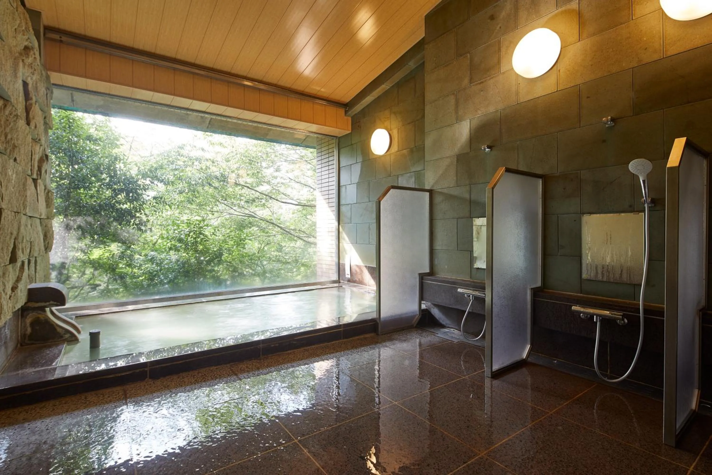 Public Bath in Centurion Hakone Bettei