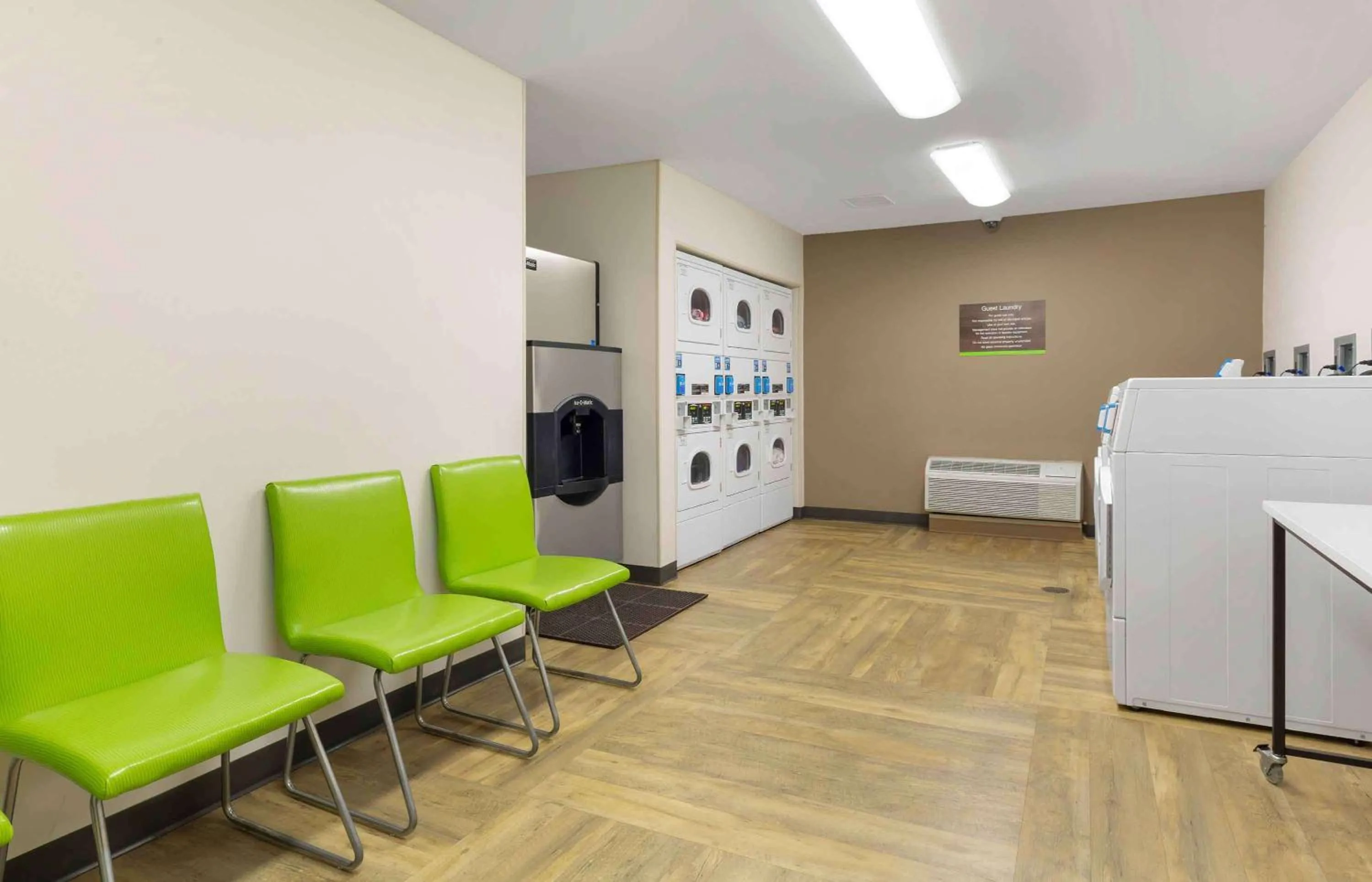 Property building in Extended Stay America Premier Suites - Providence - East Providence