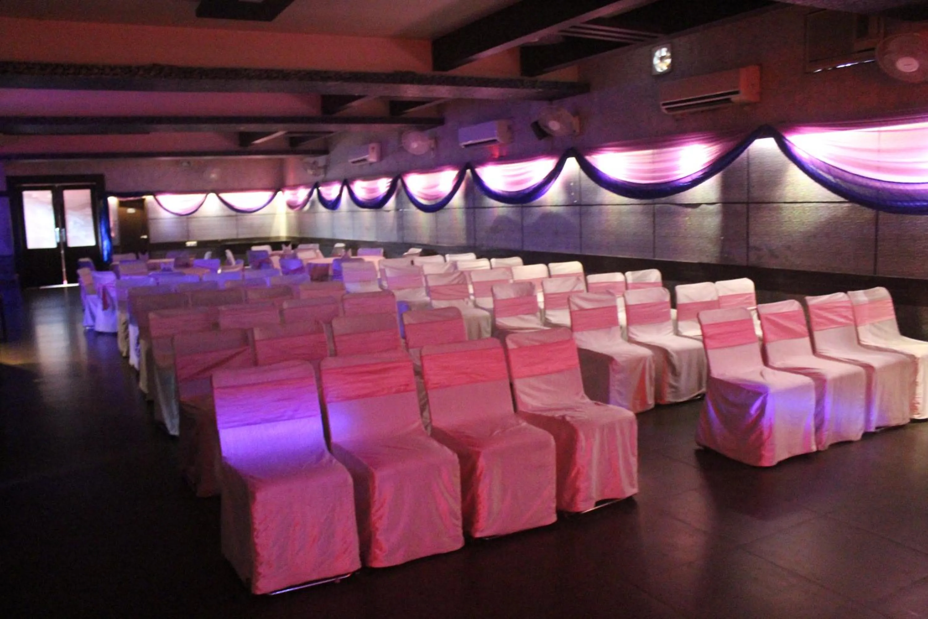Banquet/Function facilities in Hotel Safari