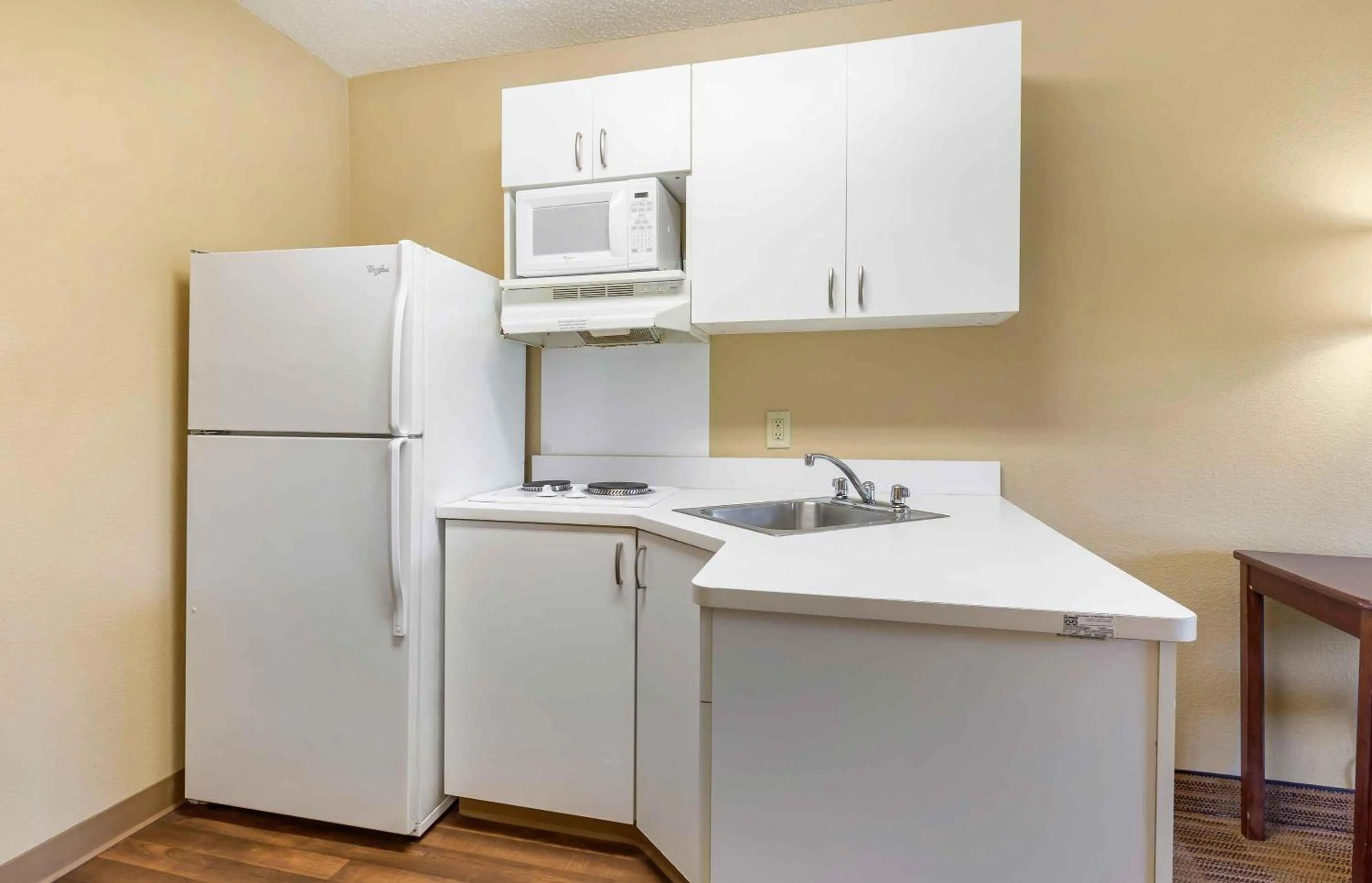 Kitchen or kitchenette in Extended Stay America Suites - Baltimore - Glen Burnie