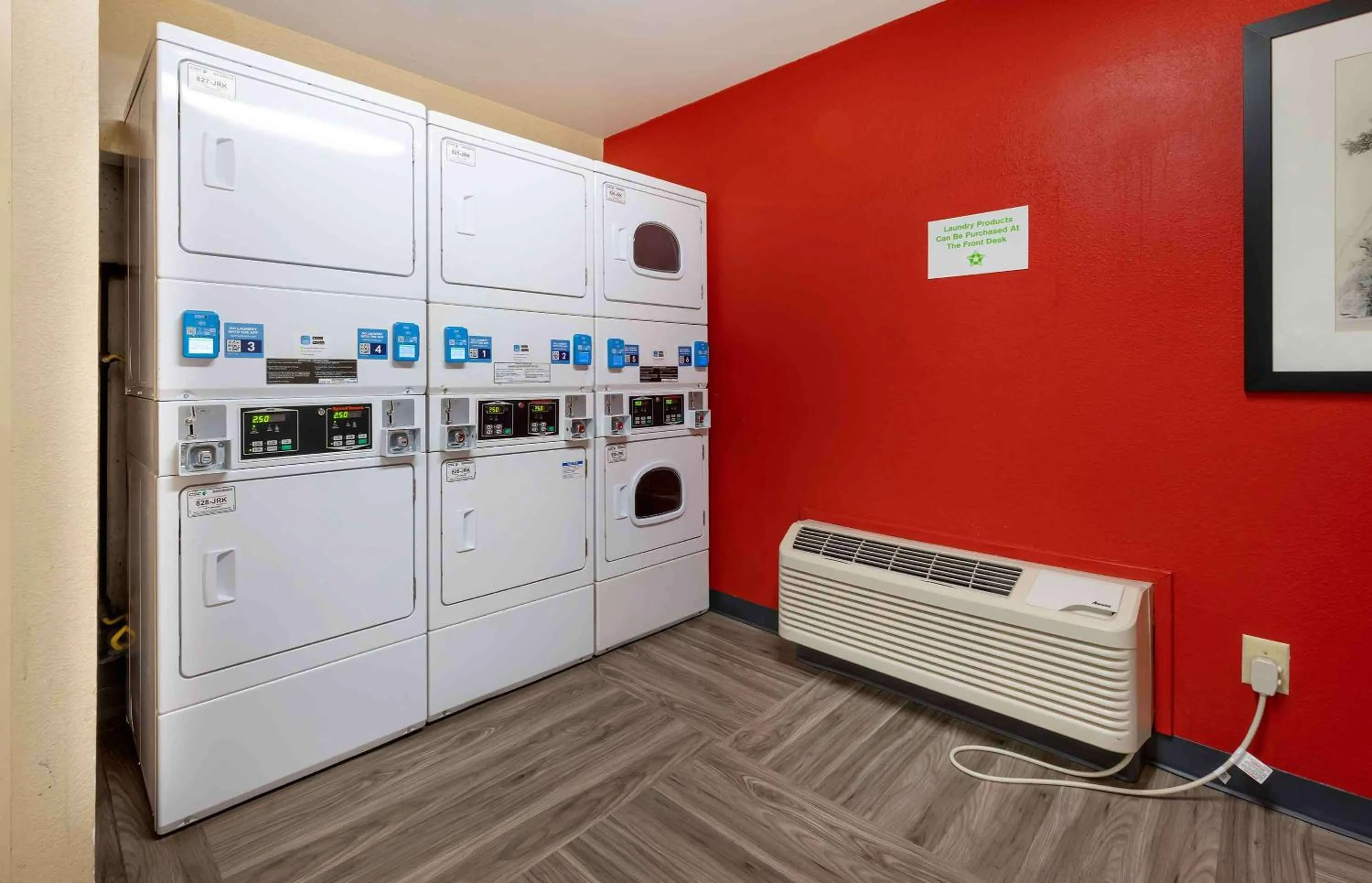 Property building in Extended Stay America Suites - Chicago - Romeoville - Bollingbrook