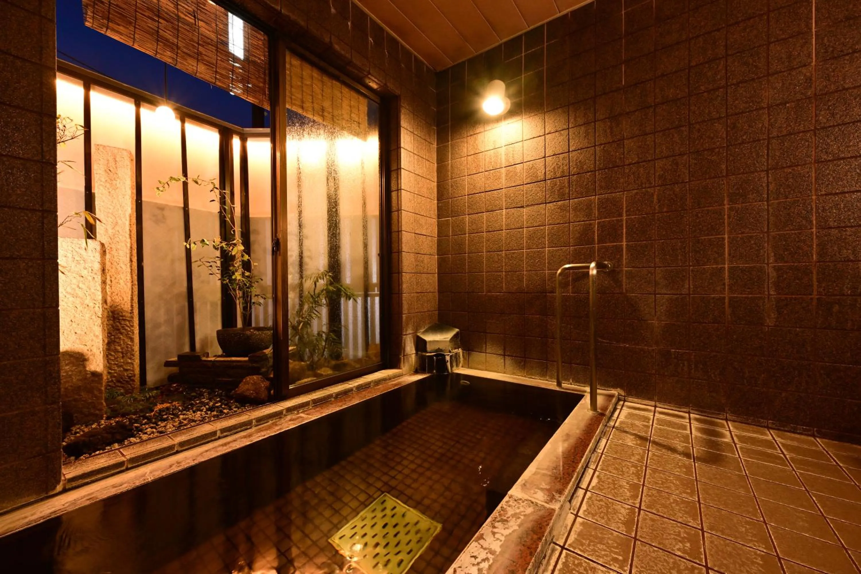 Hot Spring Bath in Akari no Yado Okabe