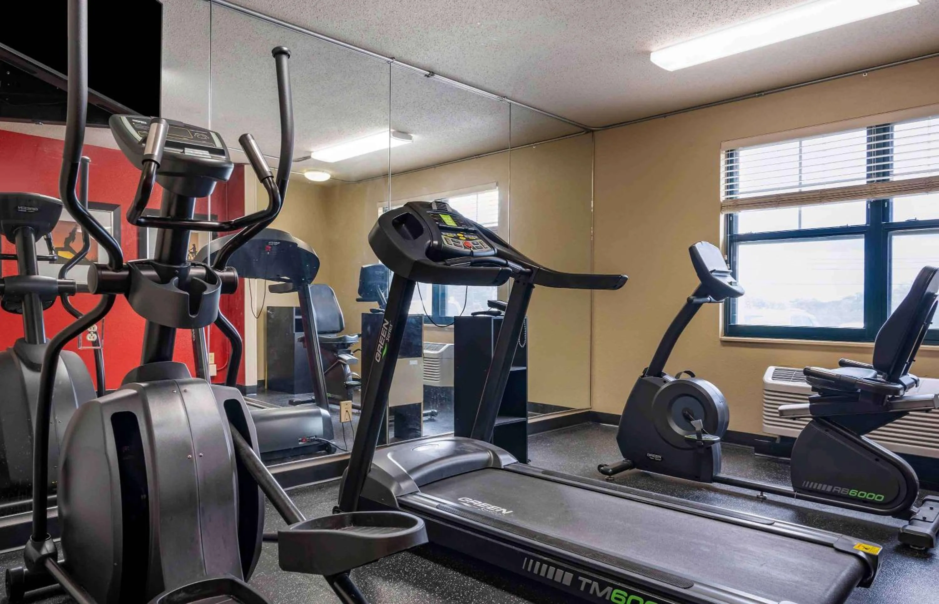 Fitness centre/facilities in Extended Stay America Suites - Pittsburgh - West Mifflin