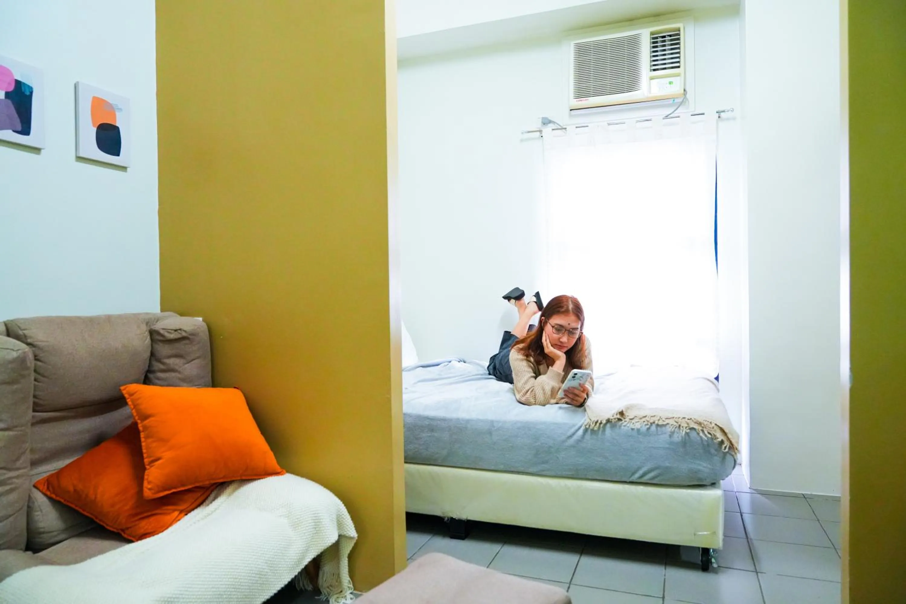 Bed in The City Flats Amorsolo