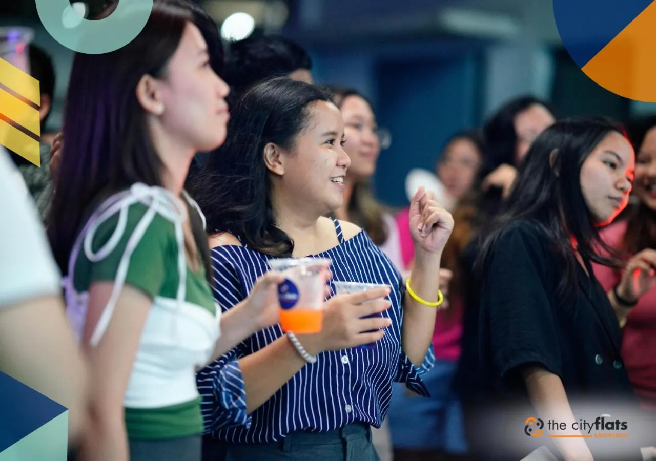 People in The City Flats Amorsolo