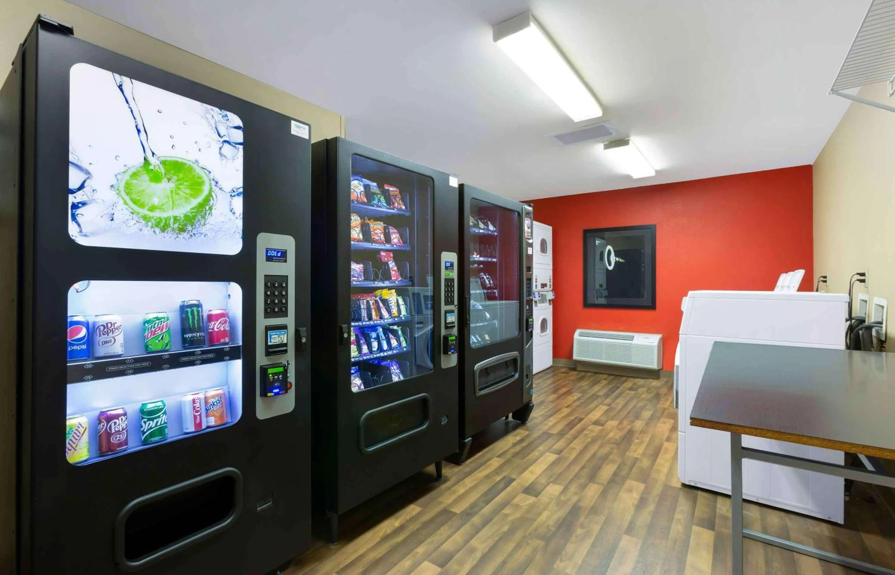 Property building in Extended Stay America Suites - Phoenix - Chandler