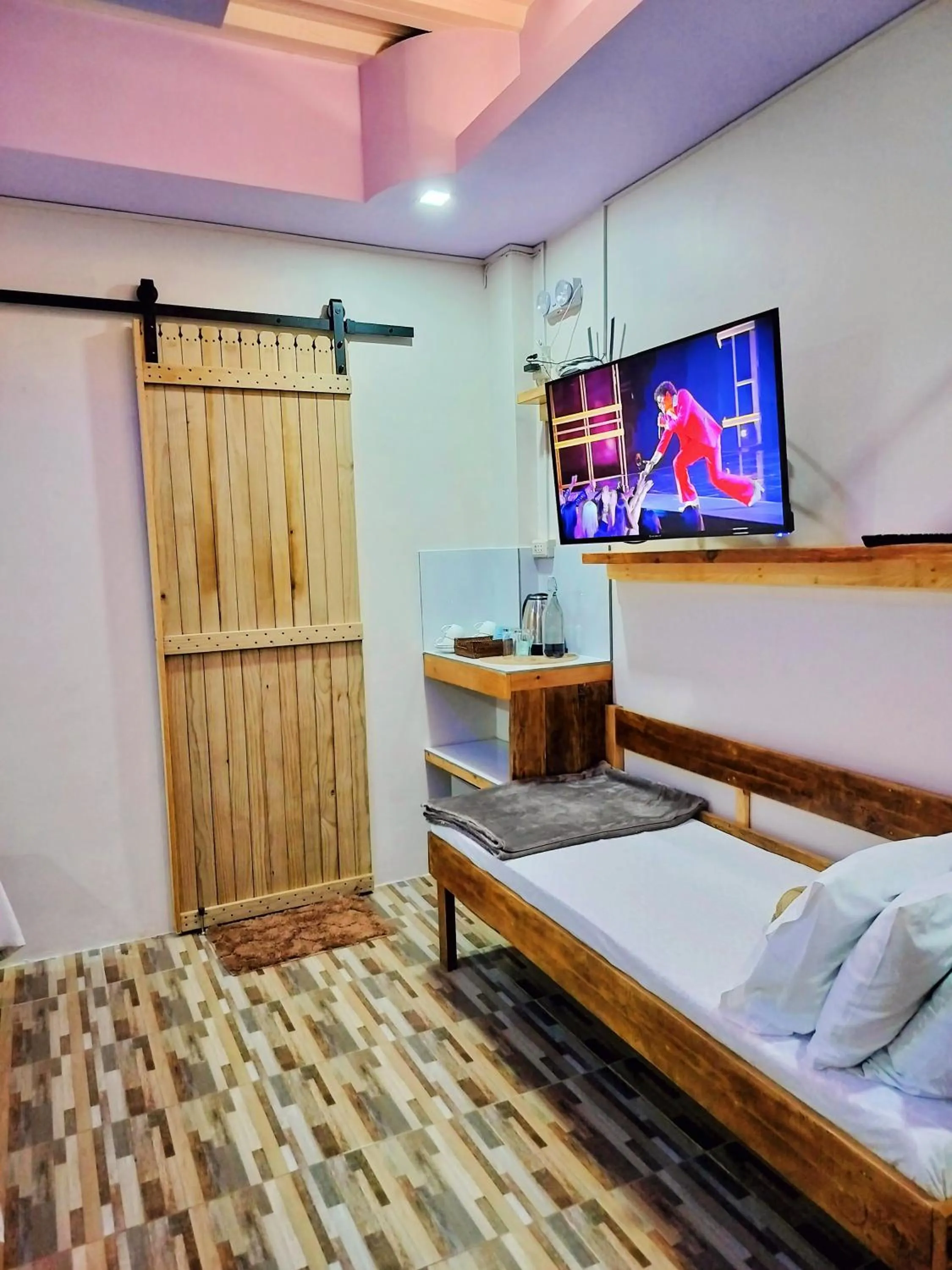 Property building, Bed in Swakihan Guest House
