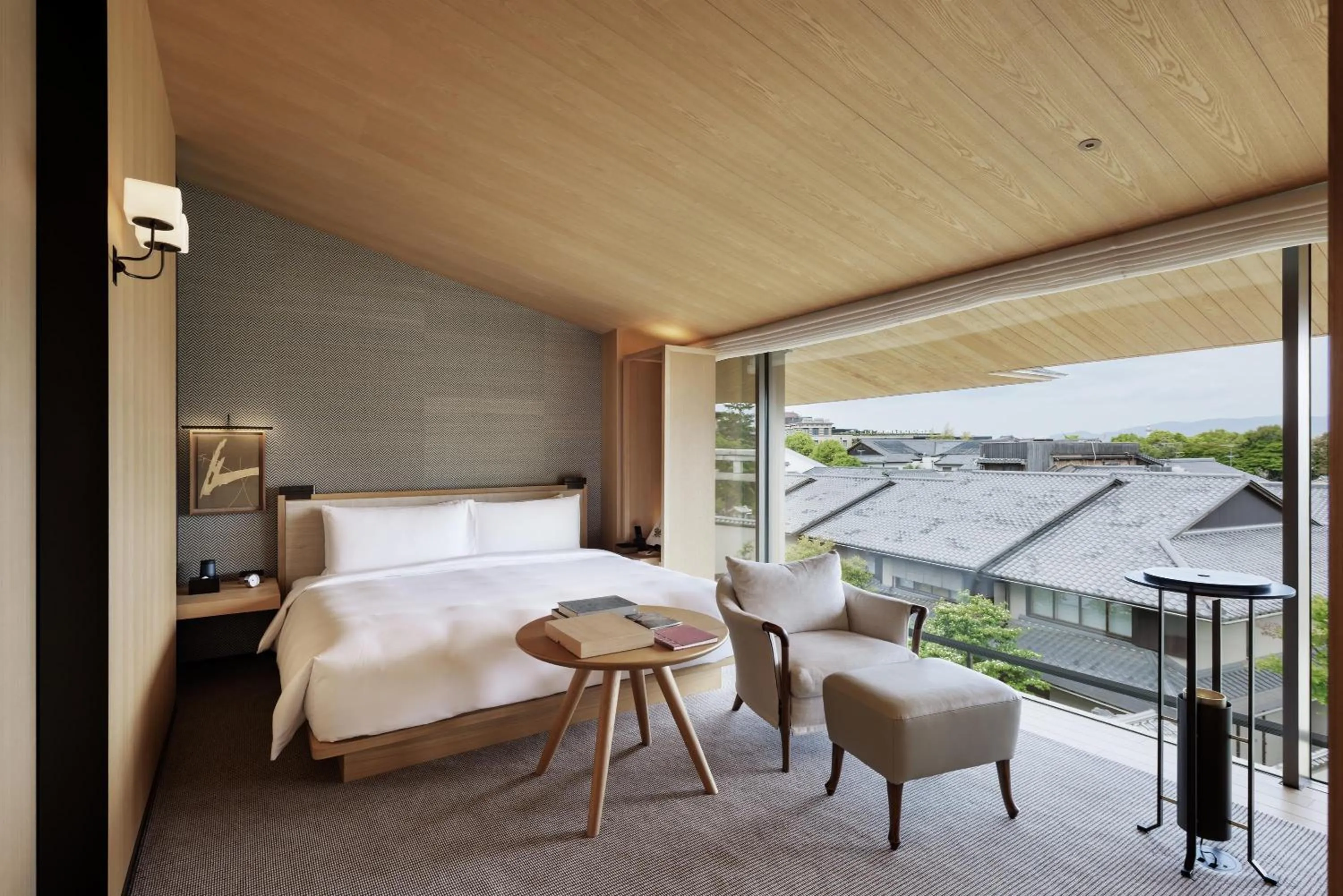 Photo of the whole room, Bed in Park Hyatt Kyoto