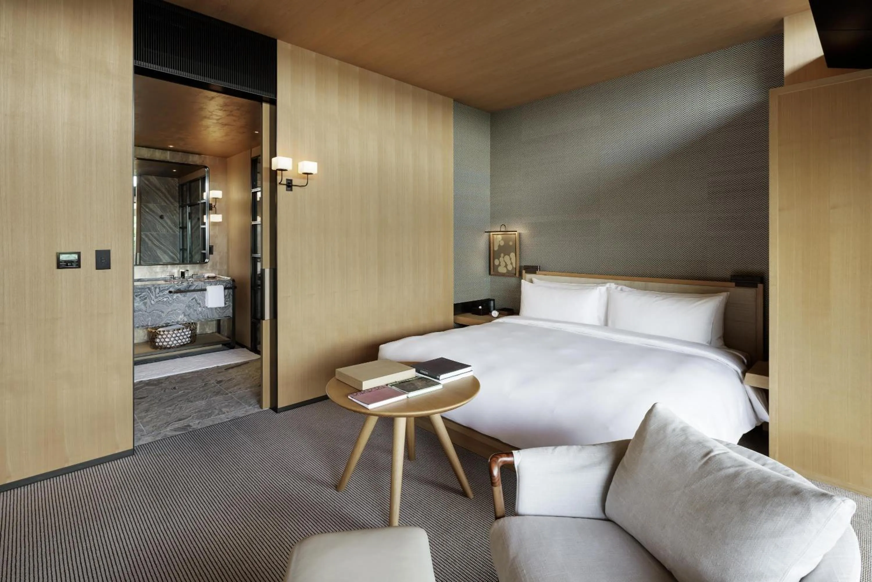 Photo of the whole room, Bed in Park Hyatt Kyoto