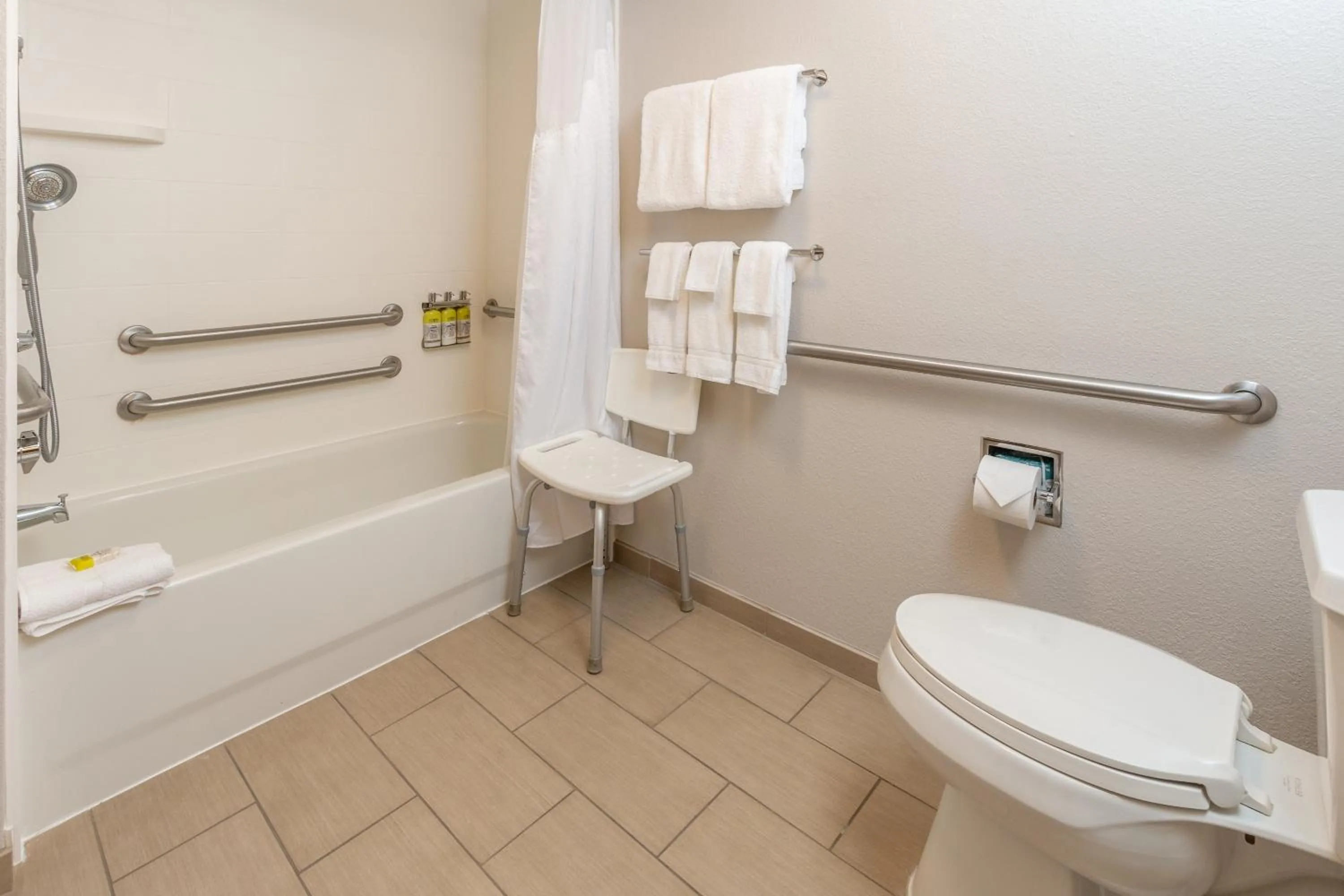 Bathroom in Holiday Inn Express & Suites Tupelo by IHG