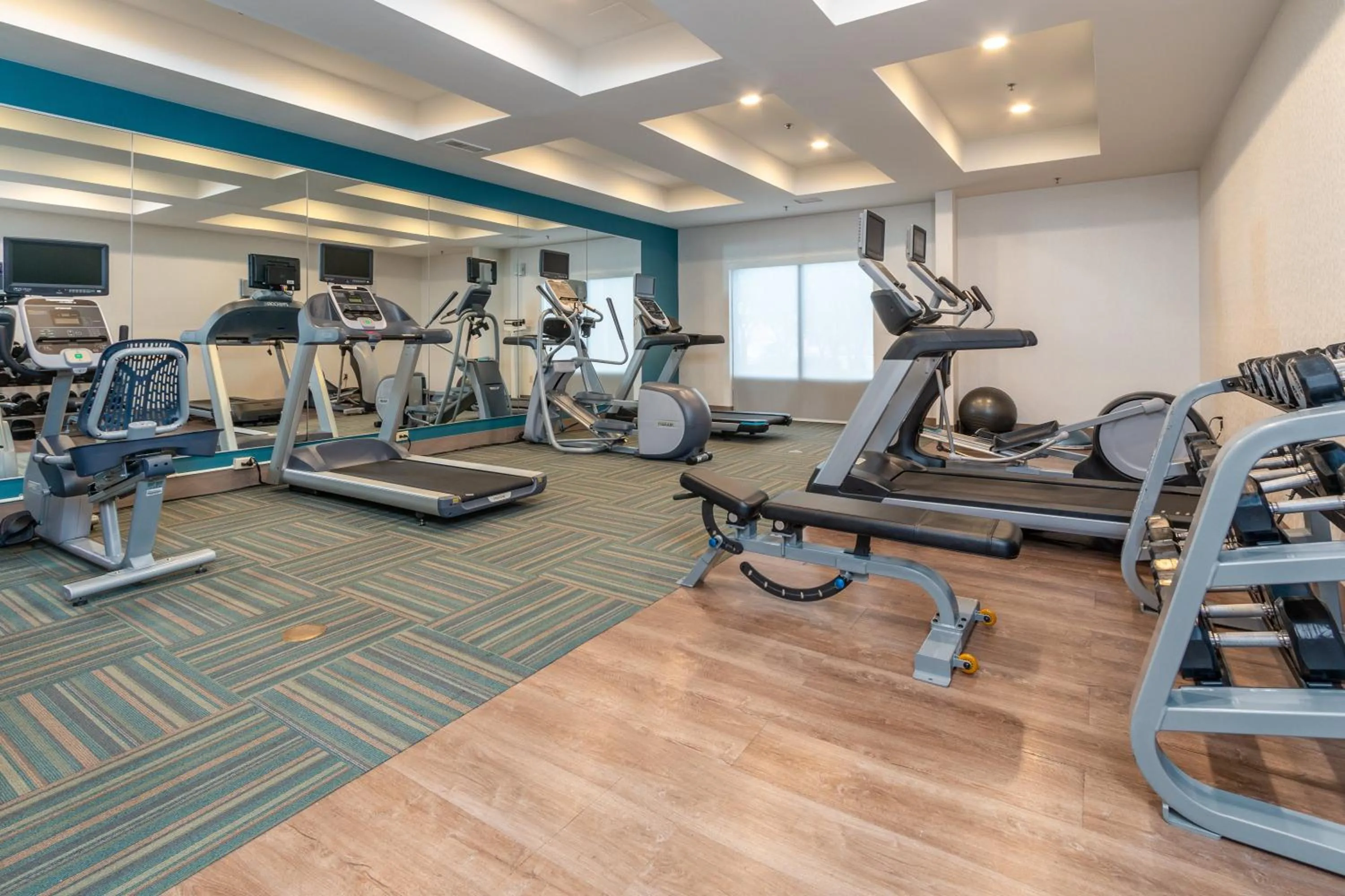 Fitness centre/facilities in Holiday Inn Express & Suites Tupelo by IHG