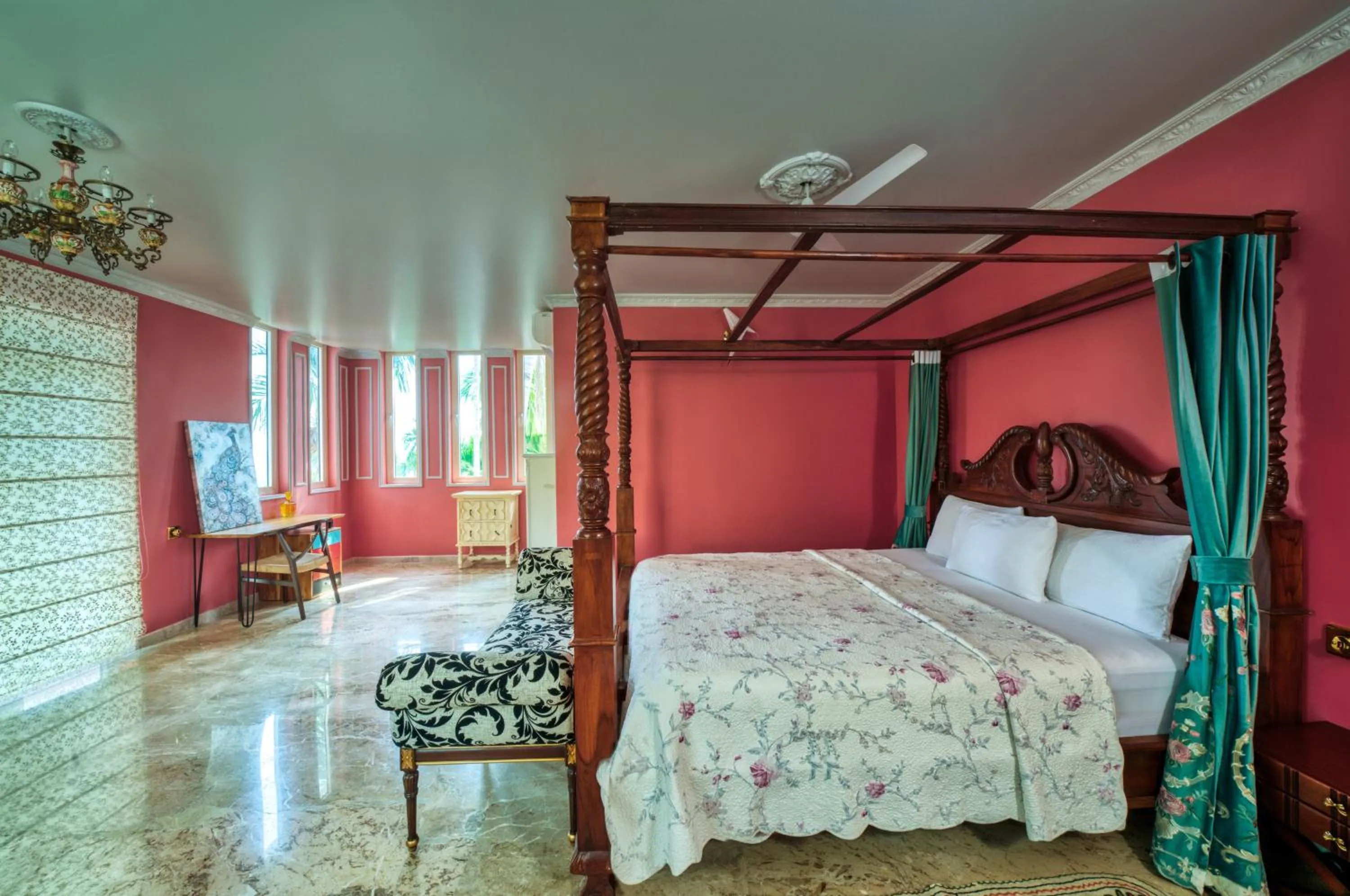 Bed in Clarks Exotica Island House, Portblair