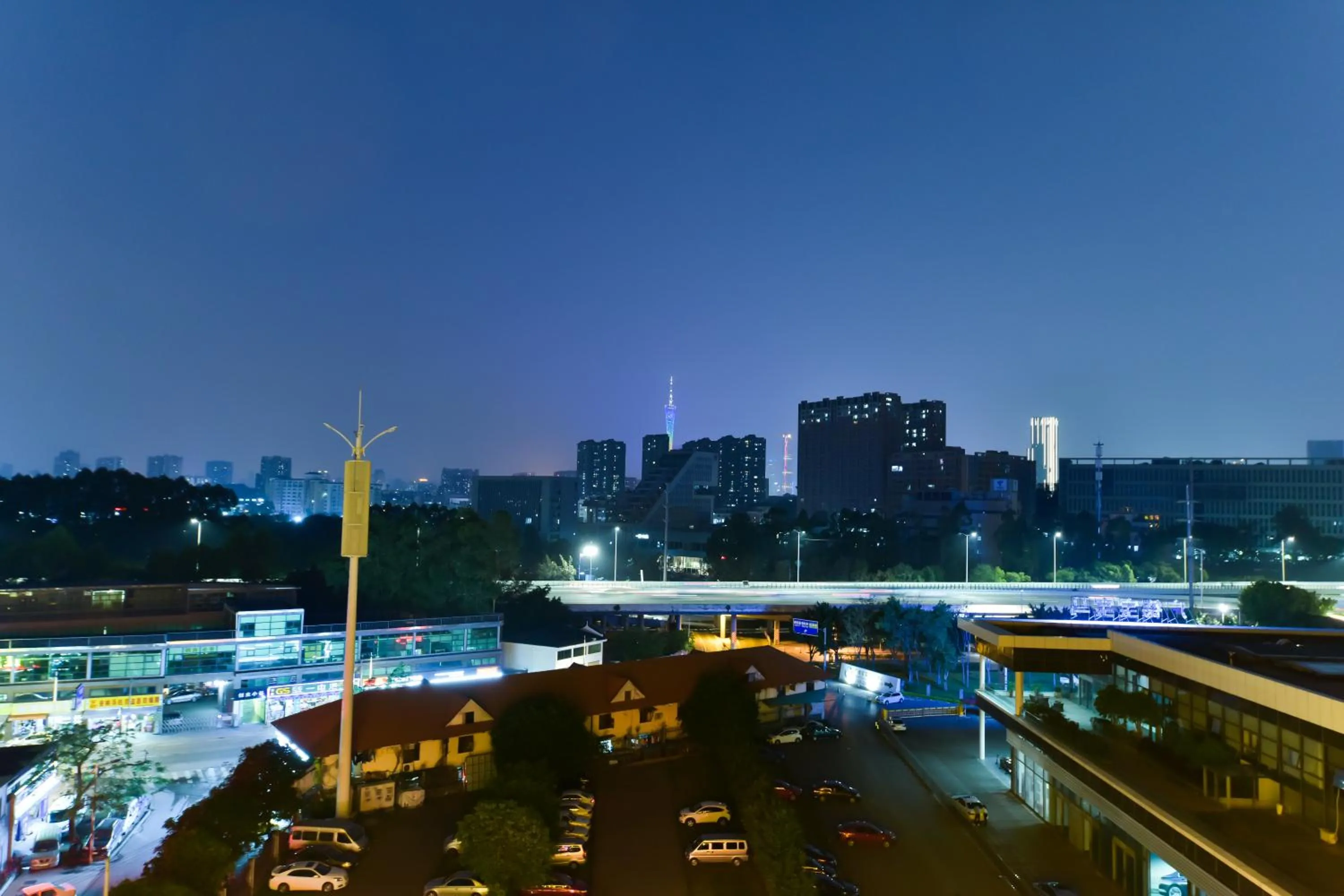 Ibis Guangzhou Pazhou International Exhibition Center Hotel