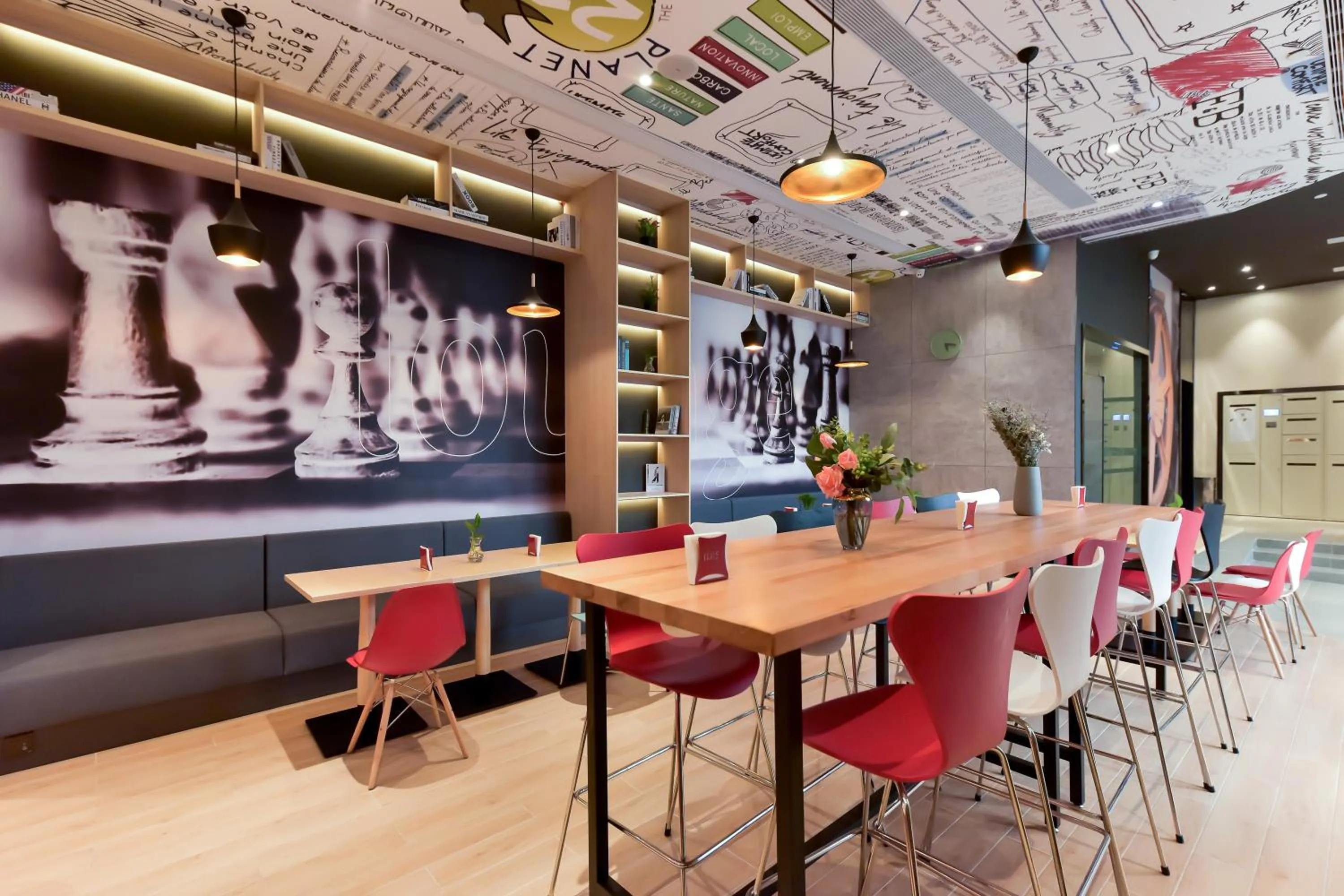 Lounge/Bar in Ibis Guangzhou Pazhou International Exhibition Center Hotel