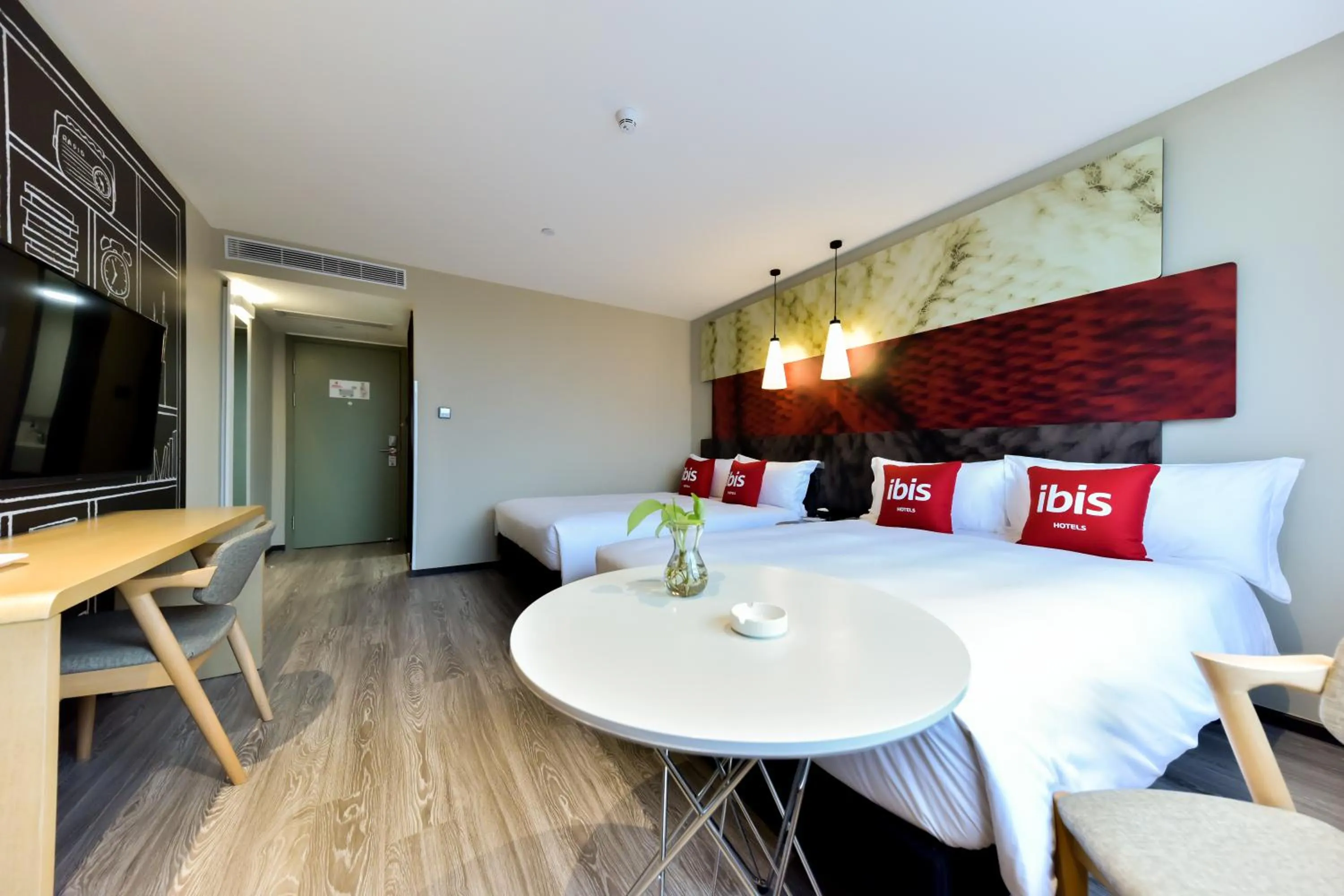 Ibis Guangzhou Pazhou International Exhibition Center Hotel