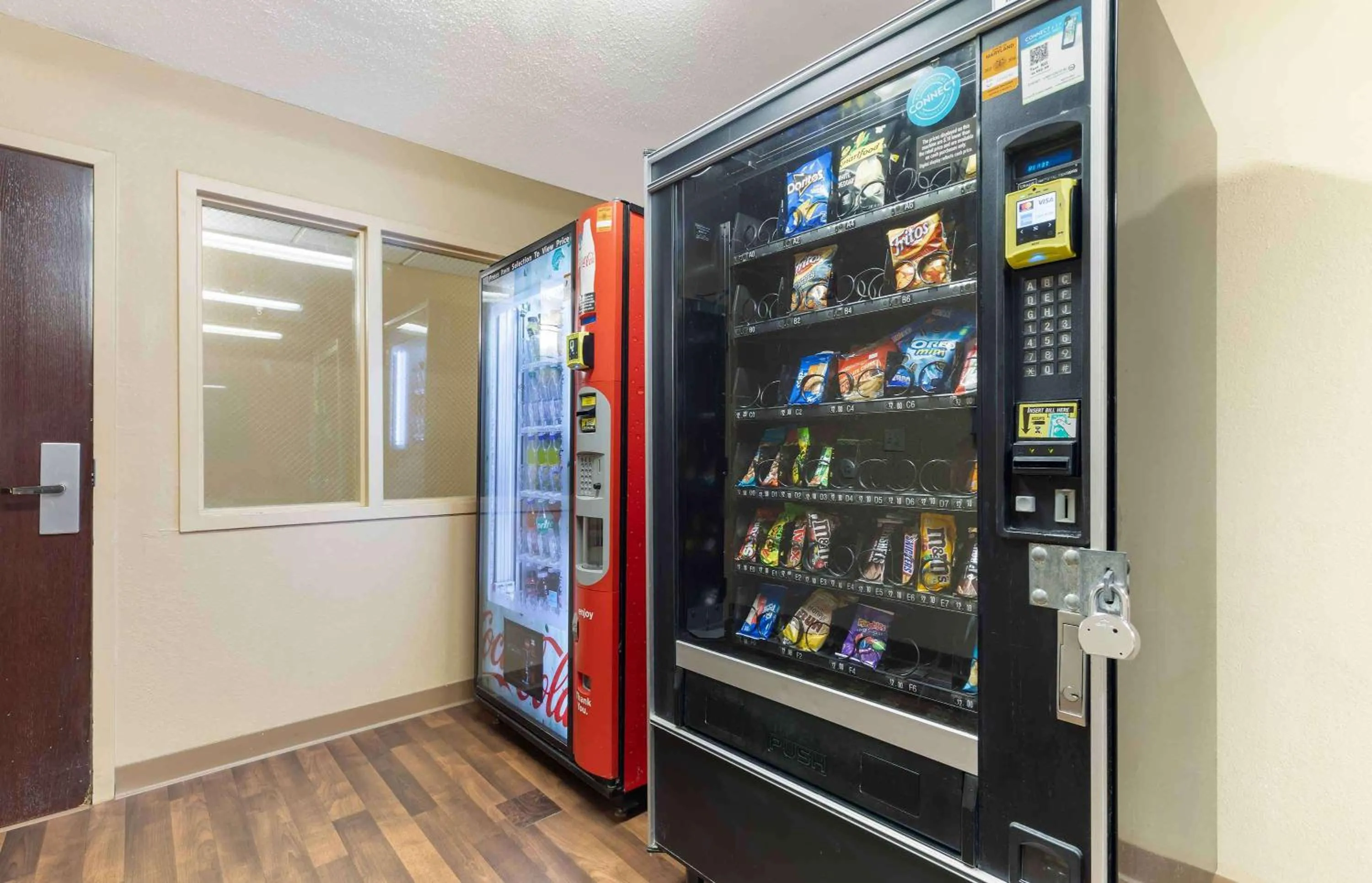 Property building in Extended Stay America Suites - Washington, DC - Gaithersburg - North