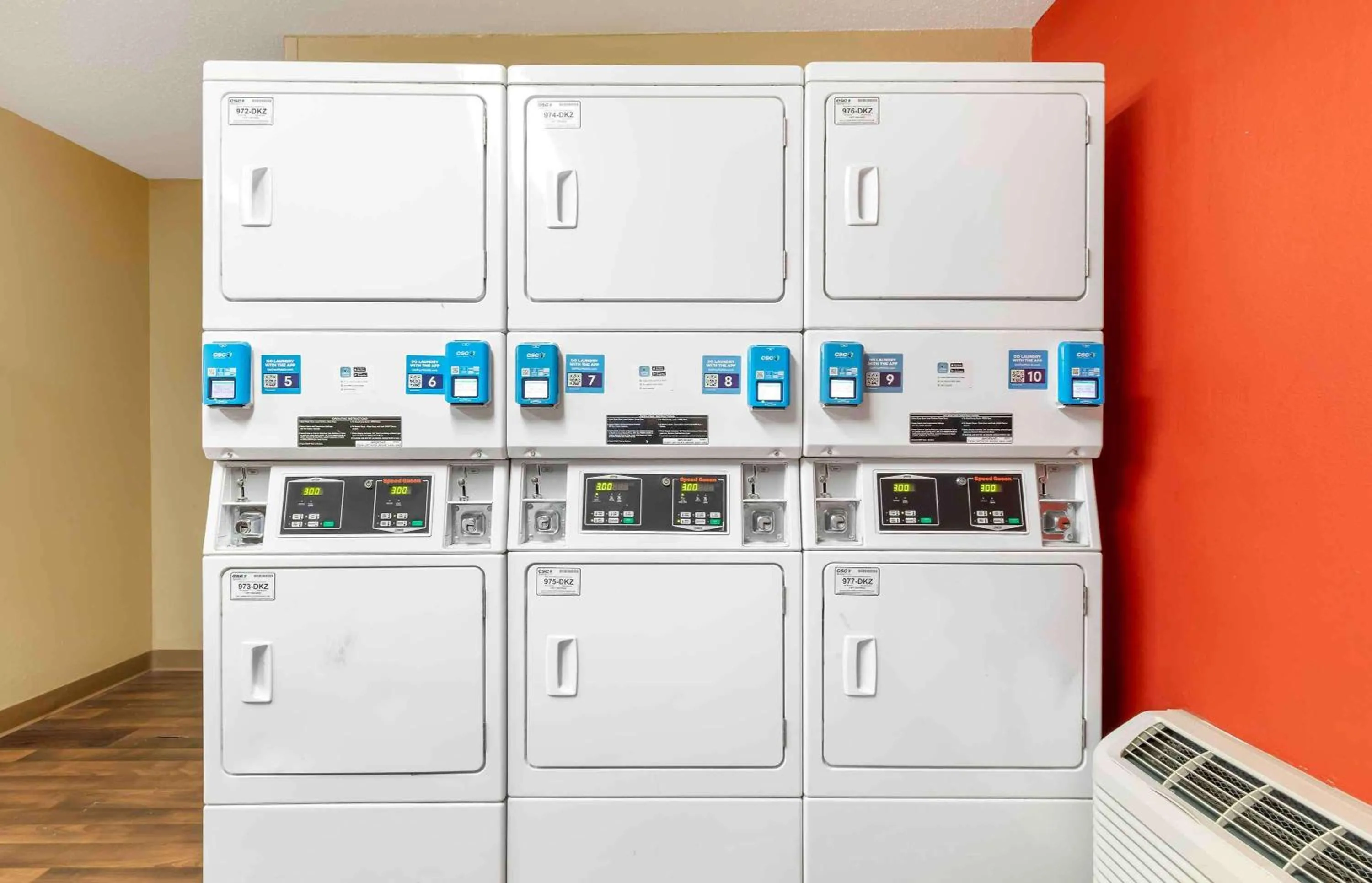 Property building in Extended Stay America Suites - Washington, DC - Gaithersburg - North