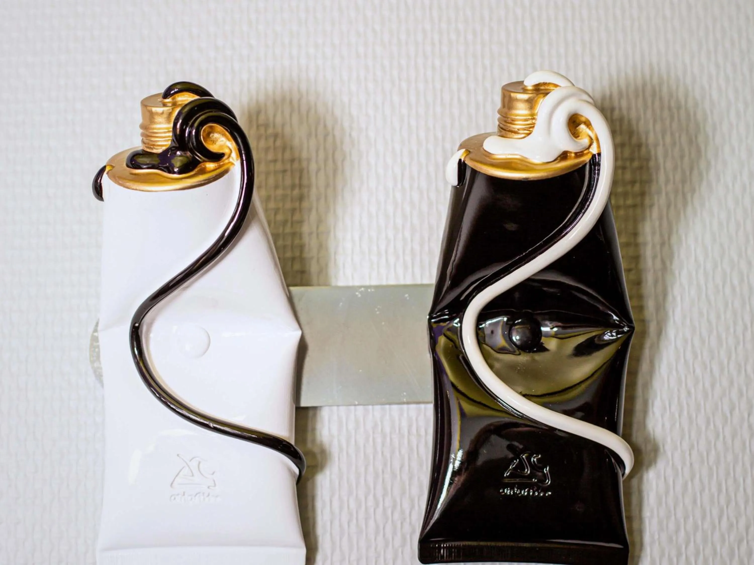 Bedroom in ibis Styles Honfleur Centre Historique