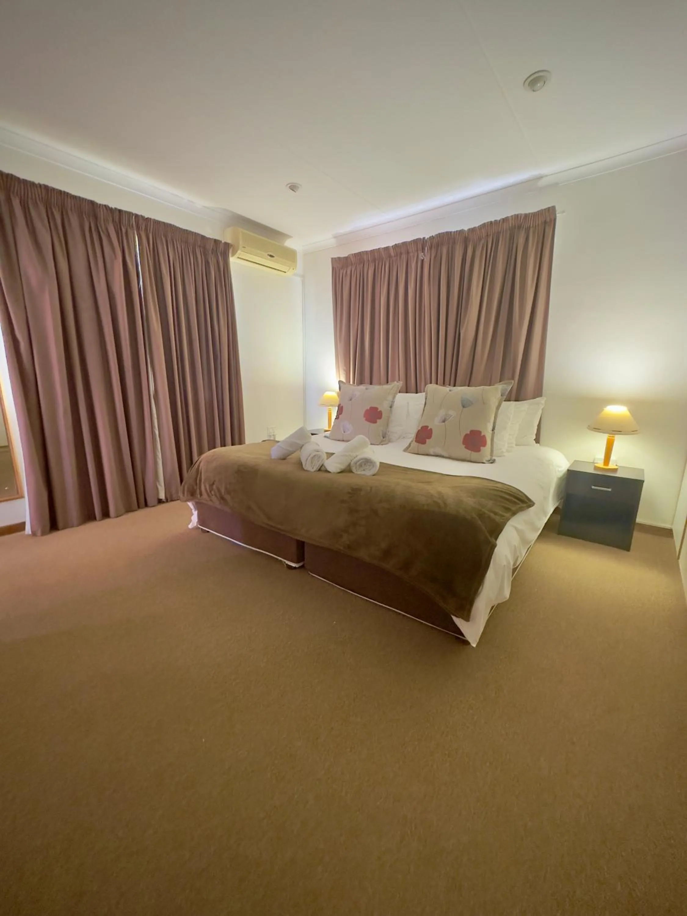 Bed in Kliprand Guest House