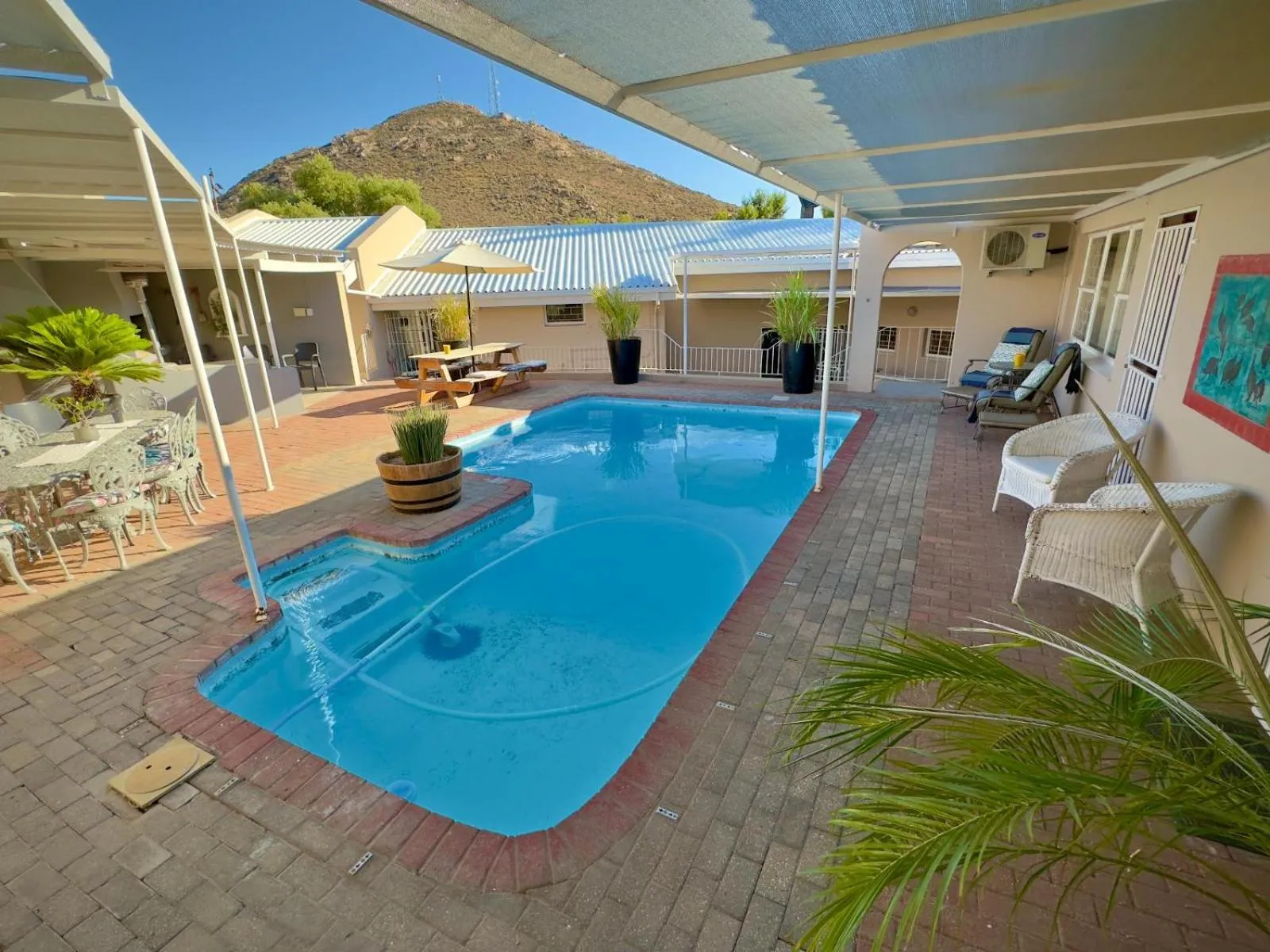 Pool view in Kliprand Guest House