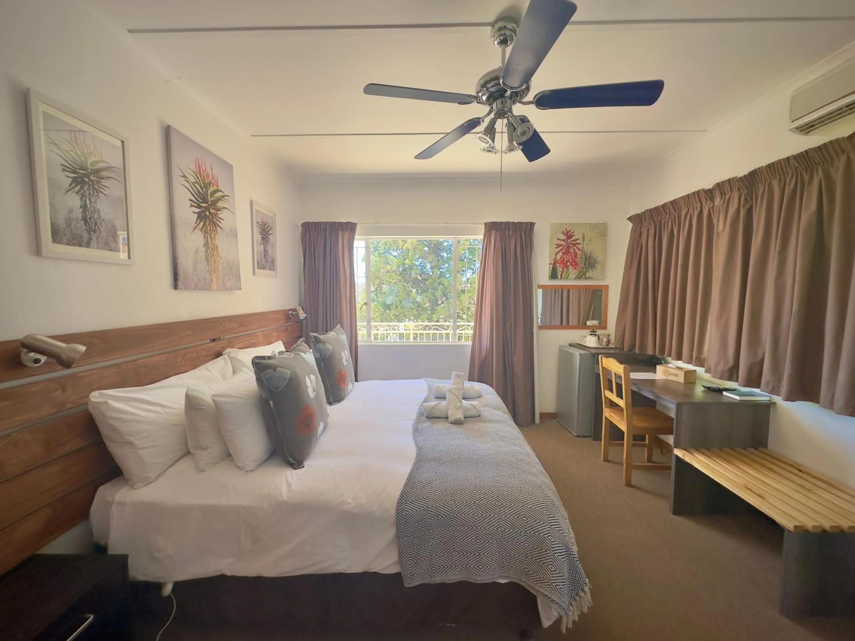 Bed in Kliprand Guest House