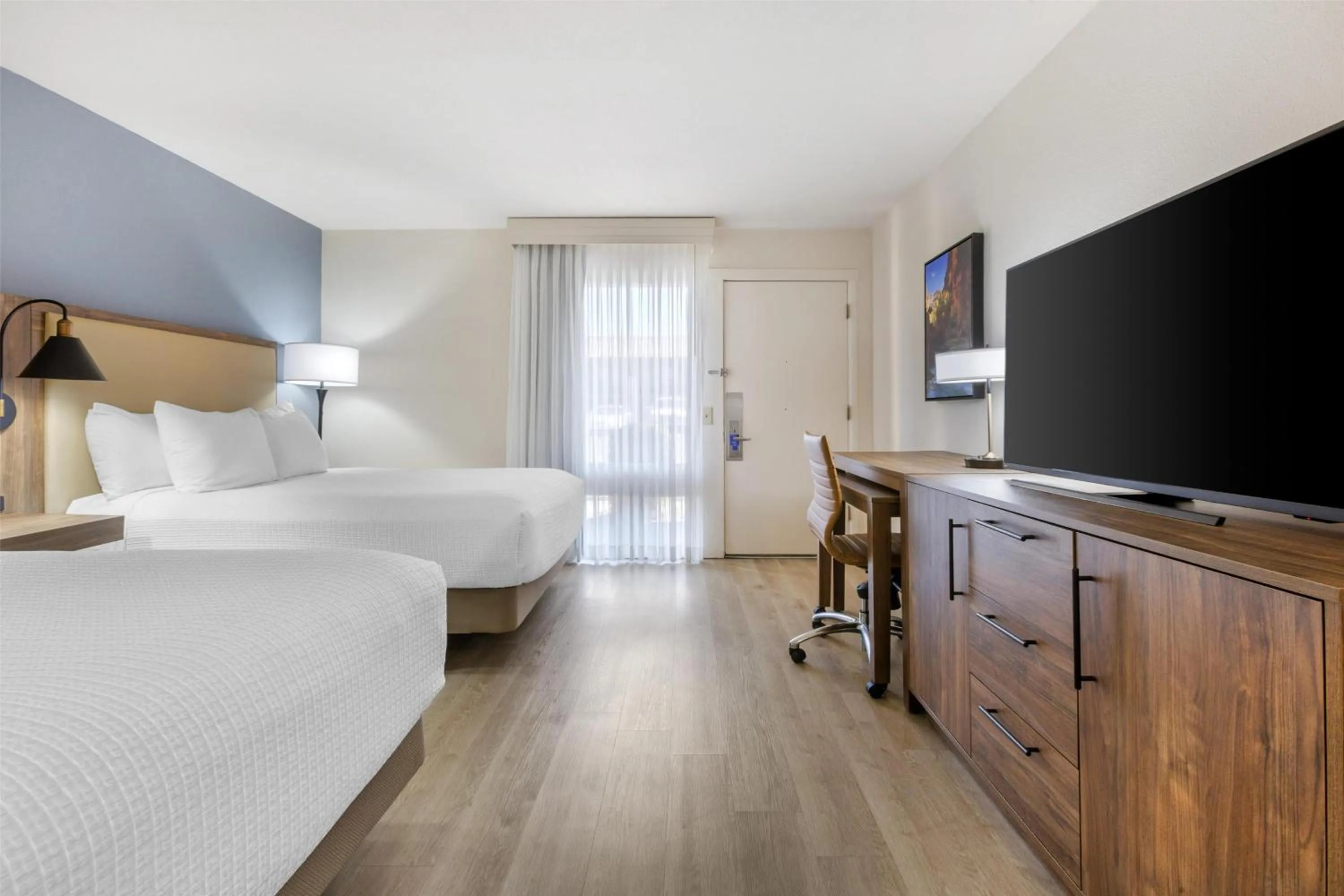 Bedroom, Bed in Best Western Plus A Wayfarer's Inn & Suites