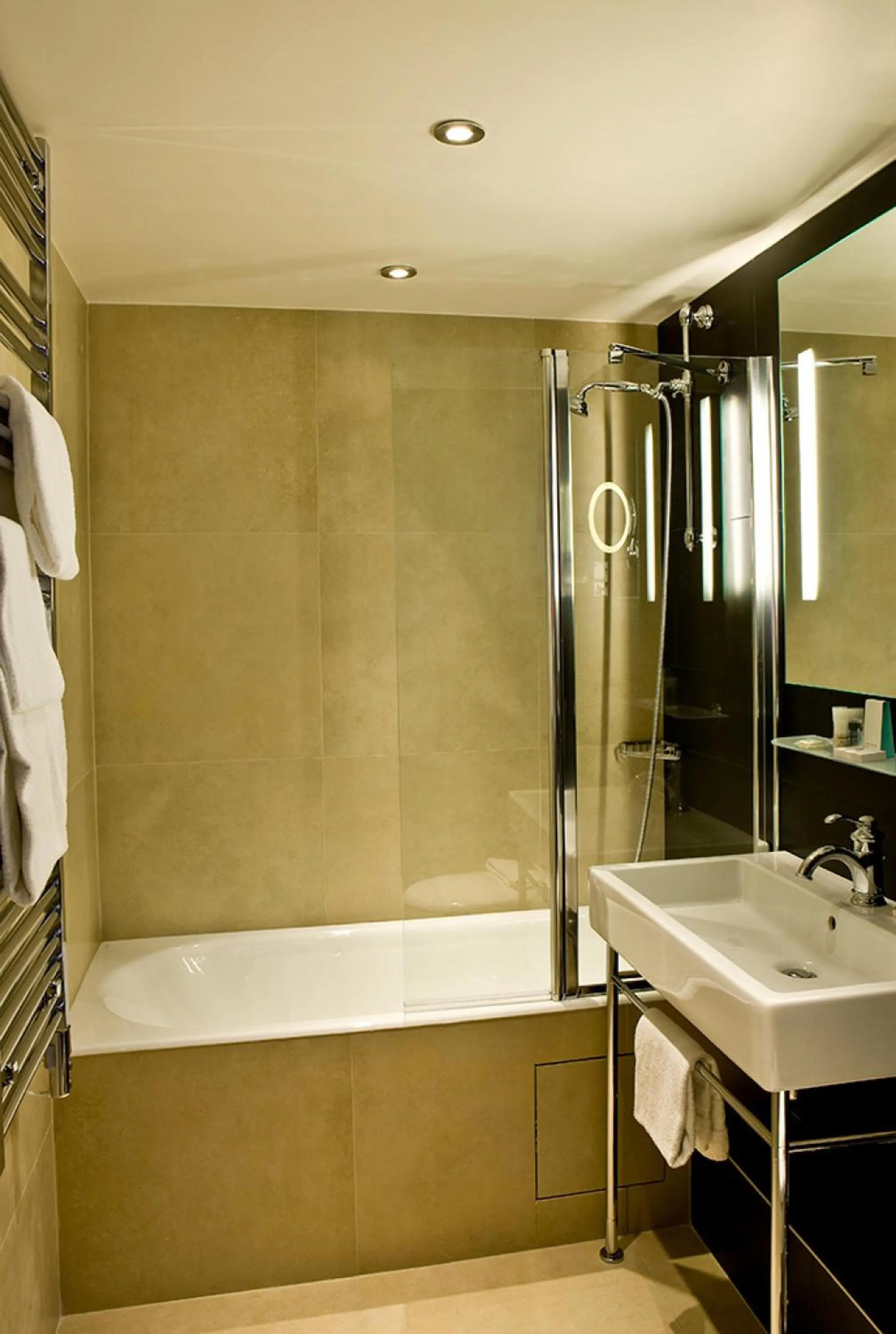 Bathroom in Hotel Observatoire Luxembourg