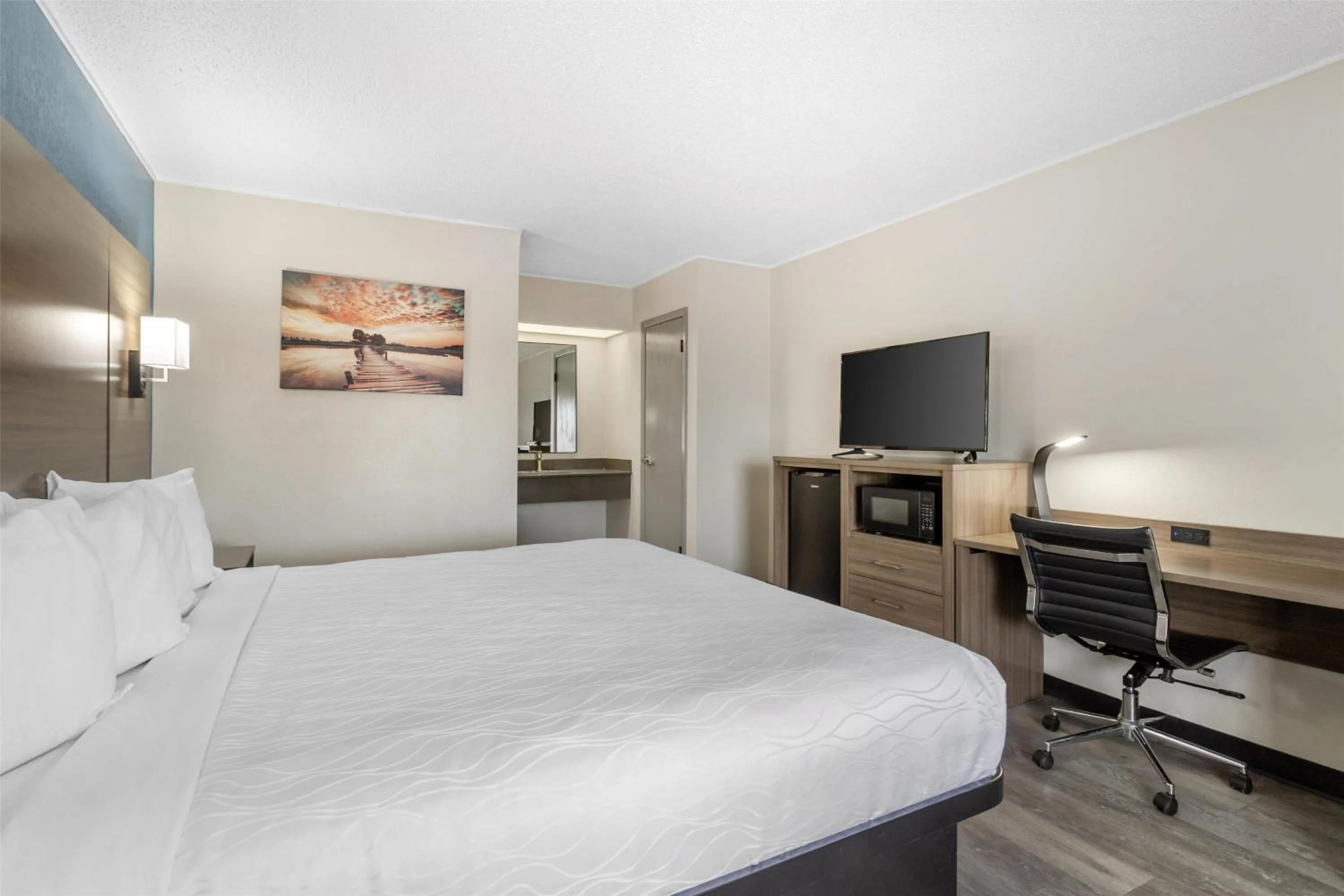 Bedroom in SureStay by Best Western Victoria