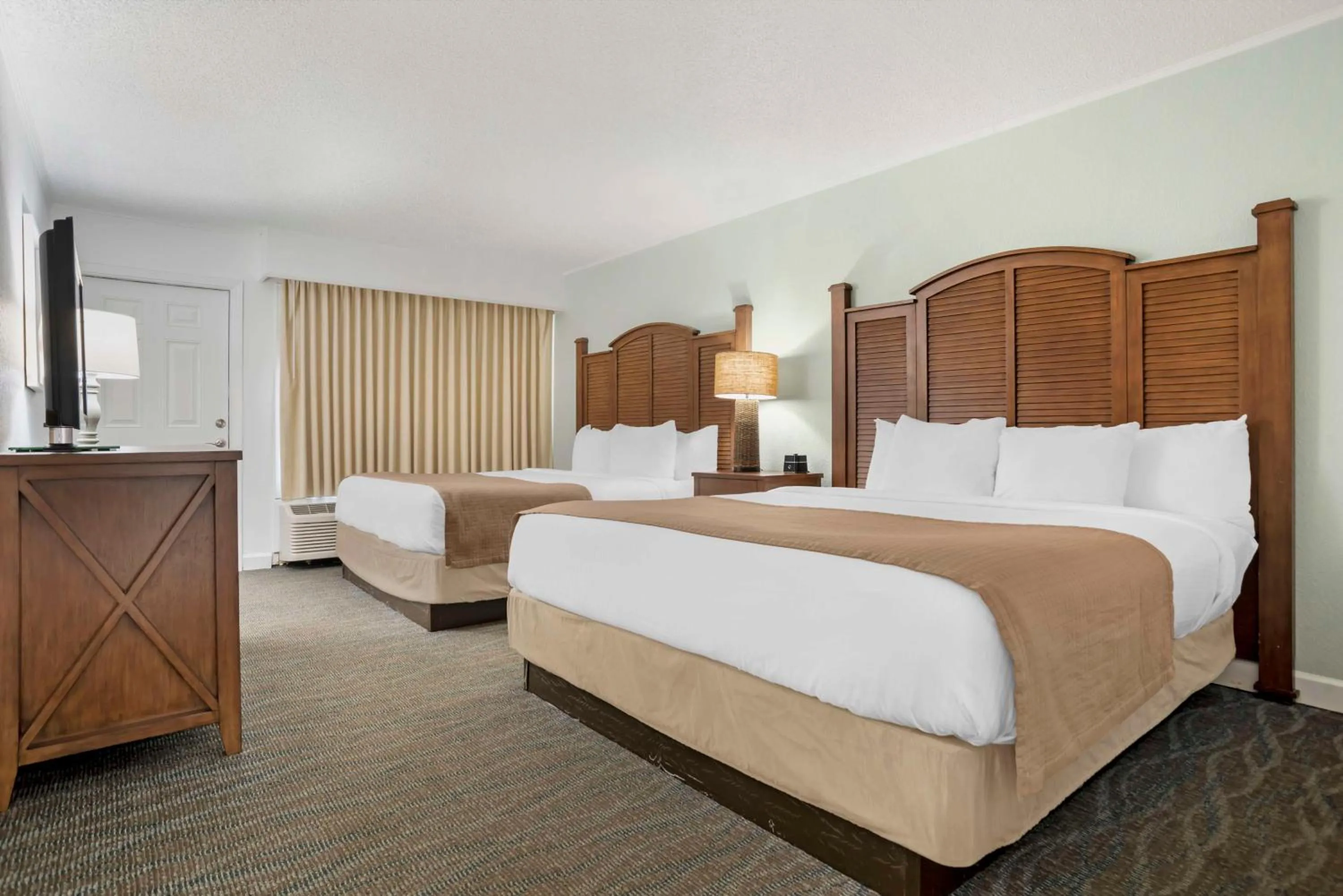 Bedroom, Bed in Best Western on the Beach