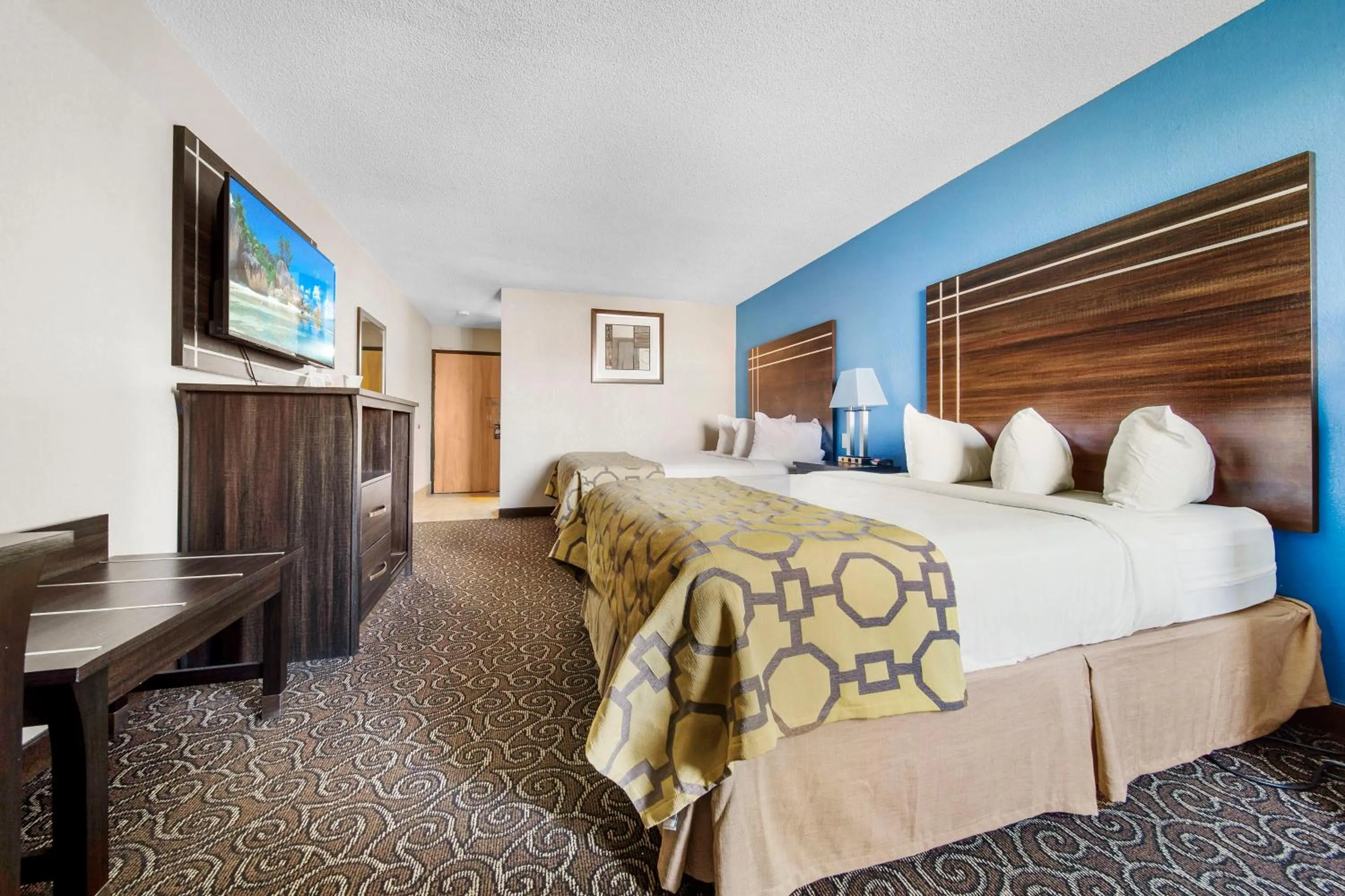 Photo of the whole room, Bed in Baymont by Wyndham Muncie Near Ball State University