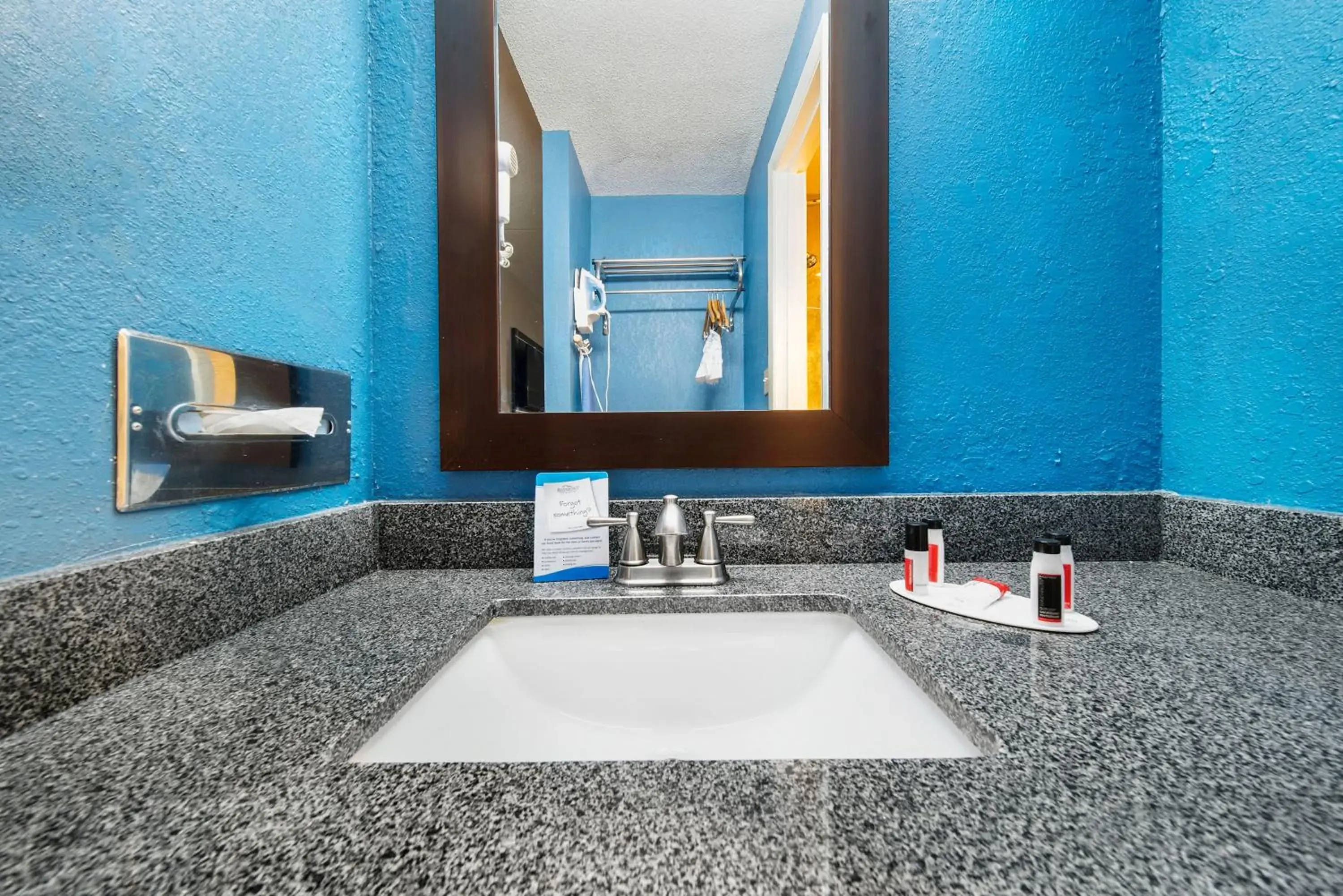 King Suite with Jetted Tub - Non-Smoking in Baymont by Wyndham Muncie Near Ball State University King Suite with Jetted Tub - Non-Smoking in Baymont by Wyndham Muncie Near Ball State University