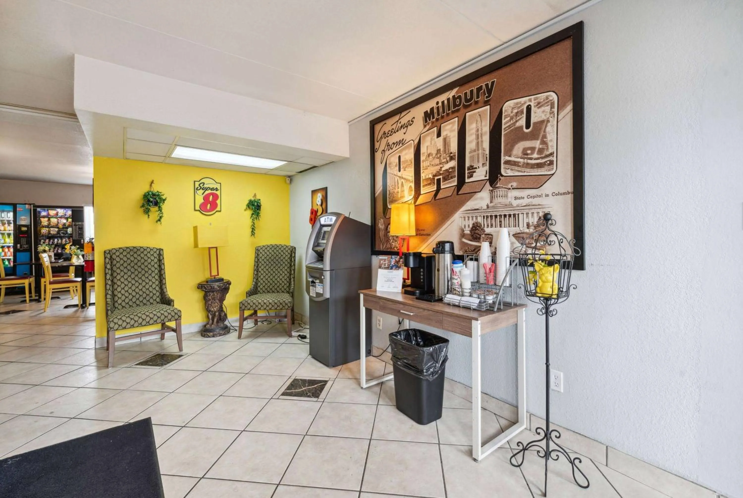 Lobby or reception in Super 8 by Wyndham Millbury/Toledo