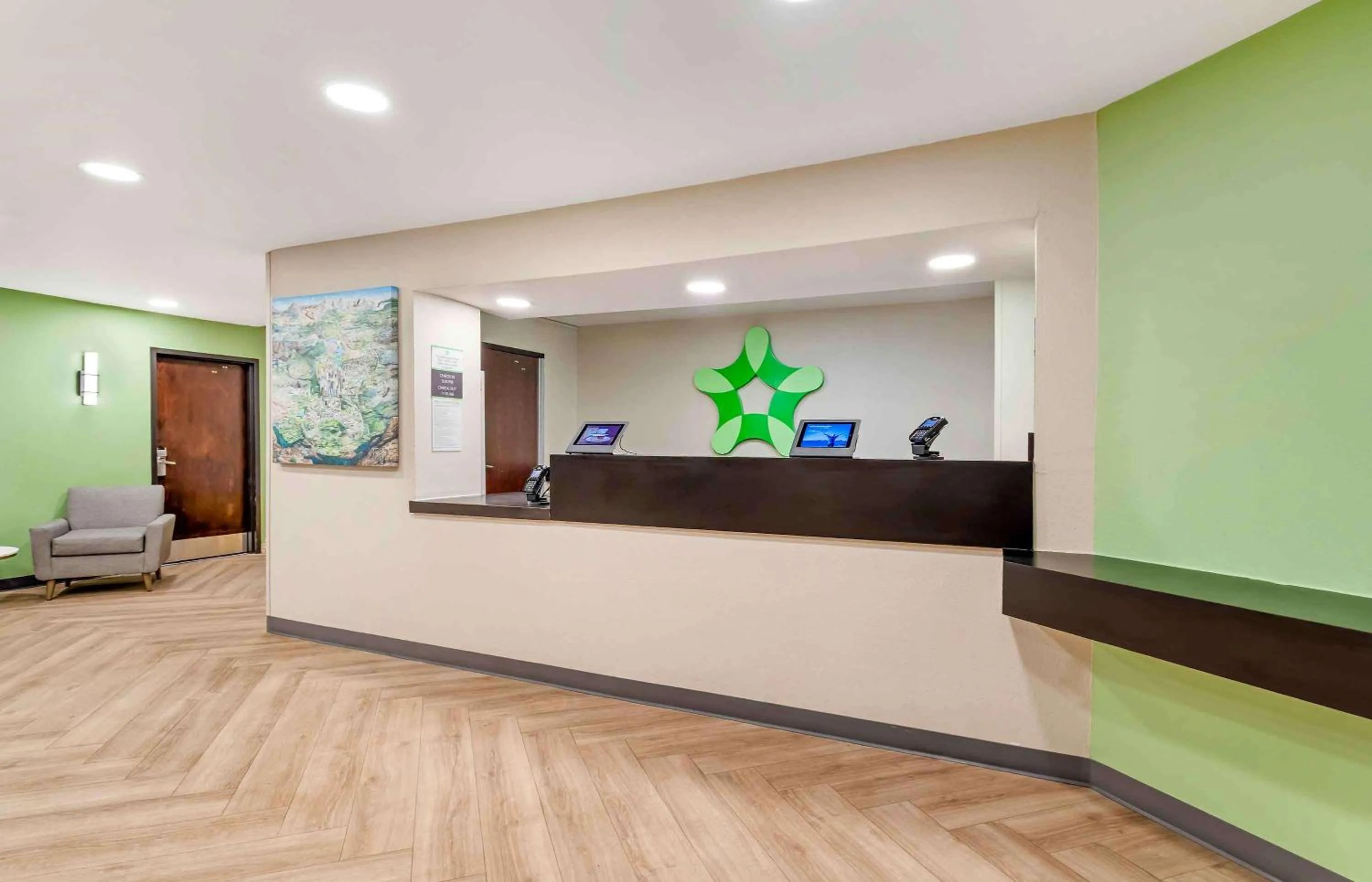 Lobby or reception in Extended Stay America Suites - Asheville - Tunnel Rd