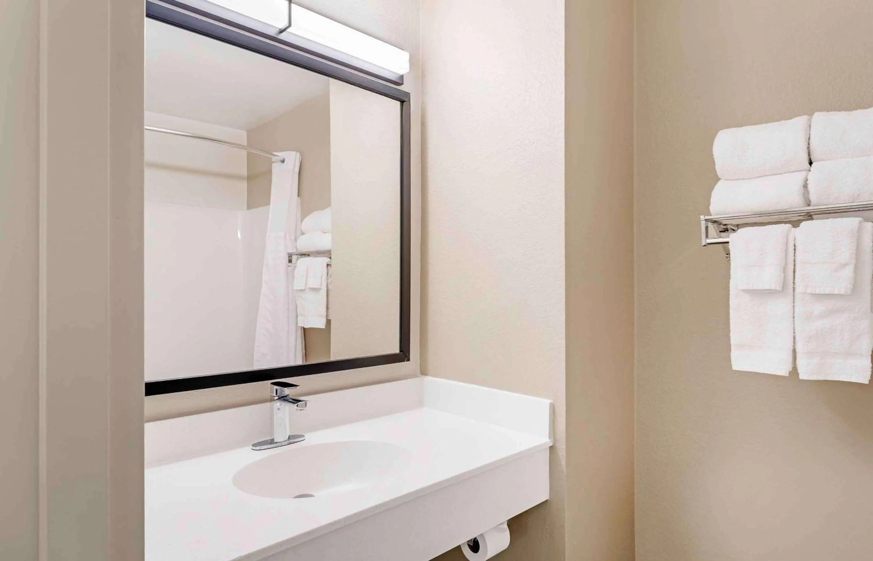 Bathroom in Extended Stay America Suites - Asheville - Tunnel Rd