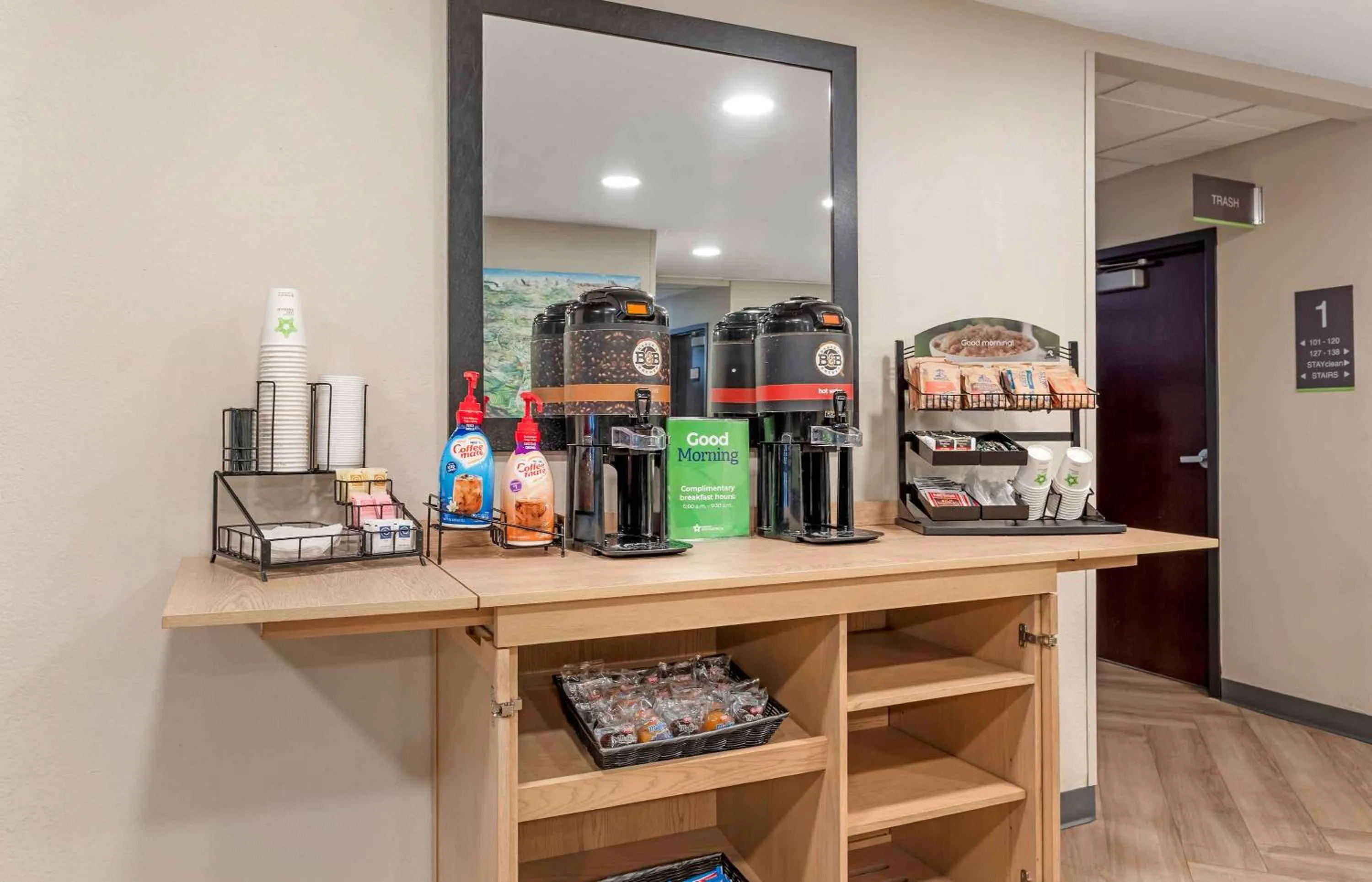 Breakfast in Extended Stay America Suites - Asheville - Tunnel Rd