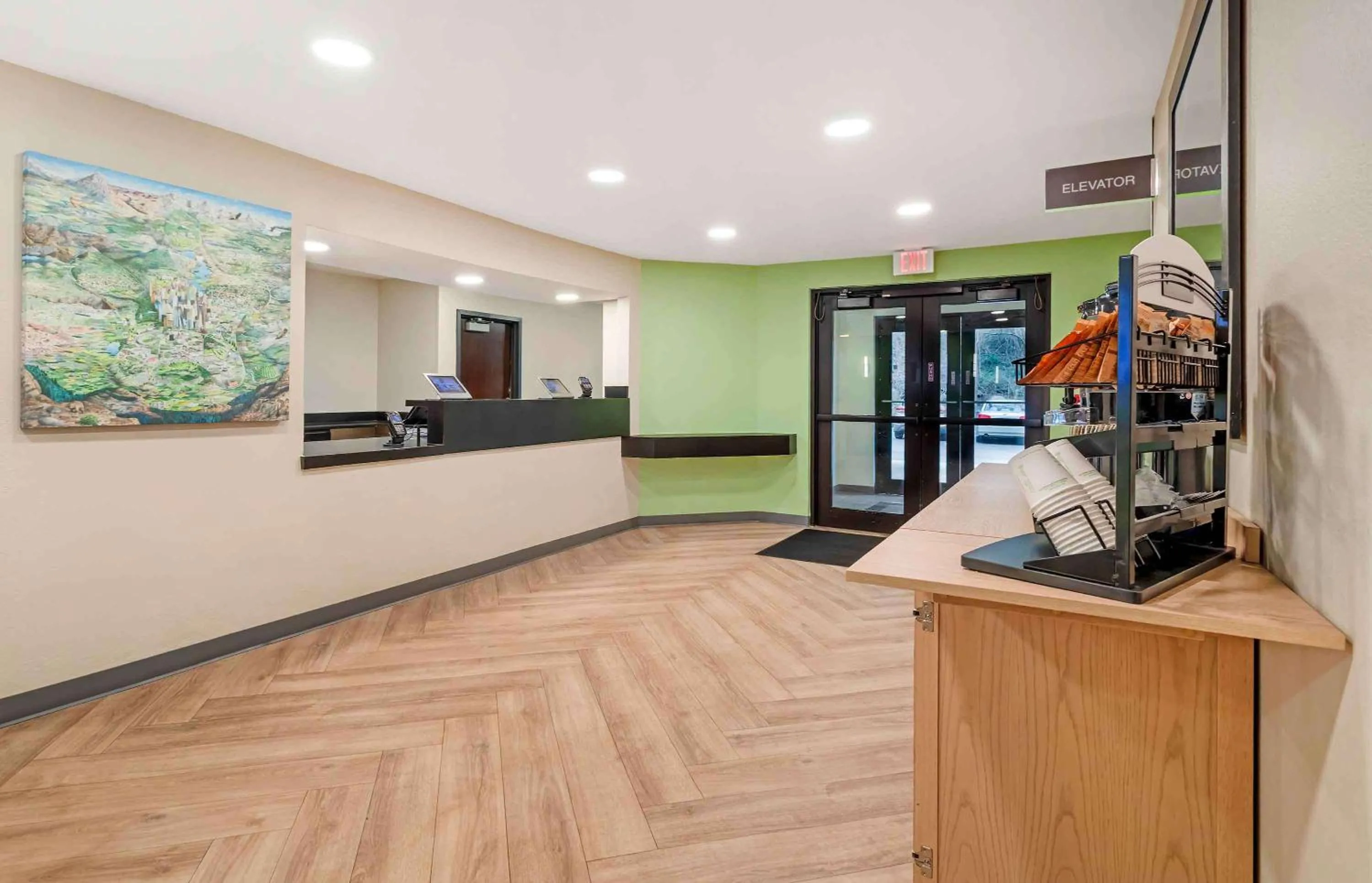 Lobby or reception in Extended Stay America Suites - Asheville - Tunnel Rd