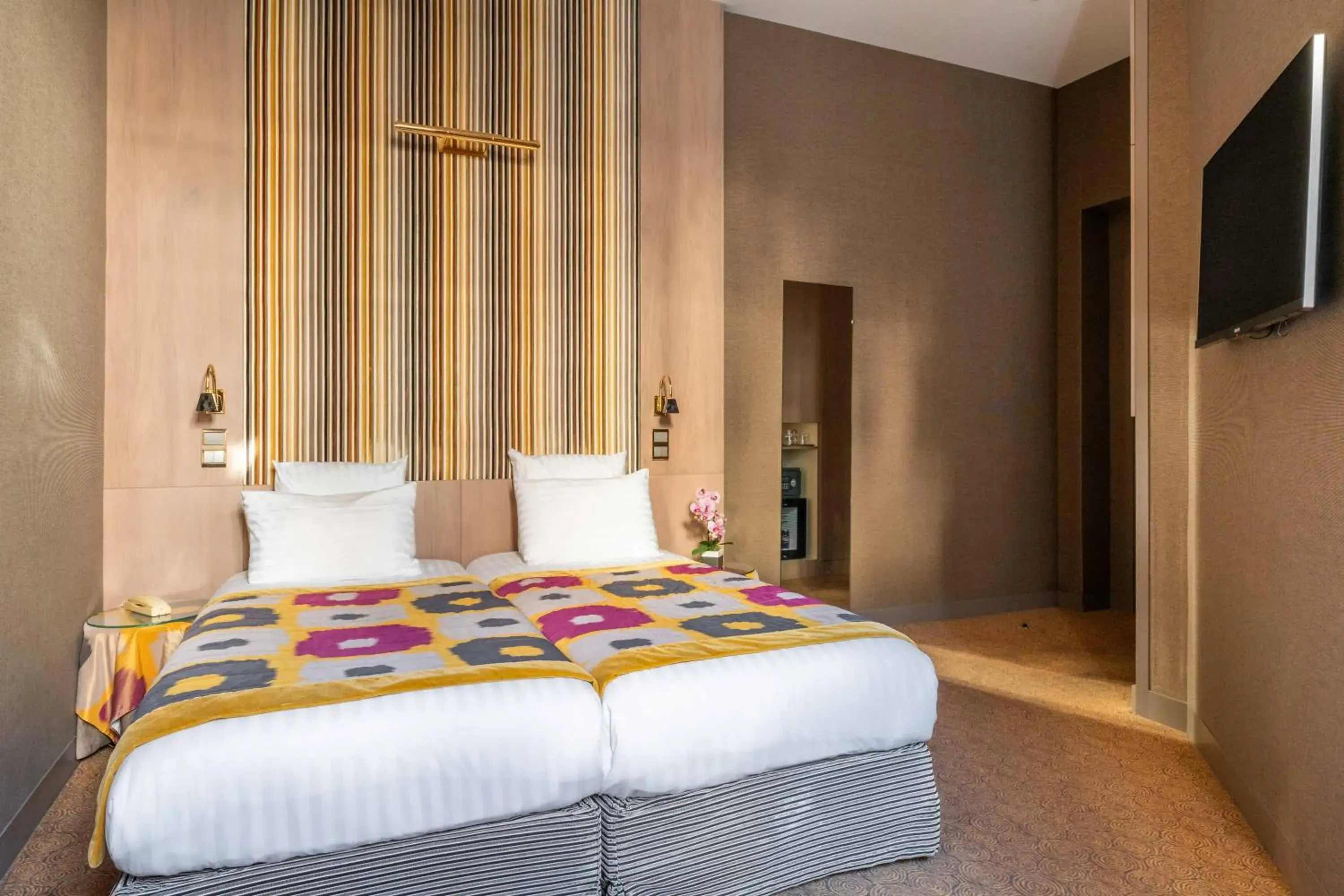 Superior Twin Room in Hôtel Regent's Garden - Astotel Superior Twin Room in Hôtel Regent's Garden - Astotel