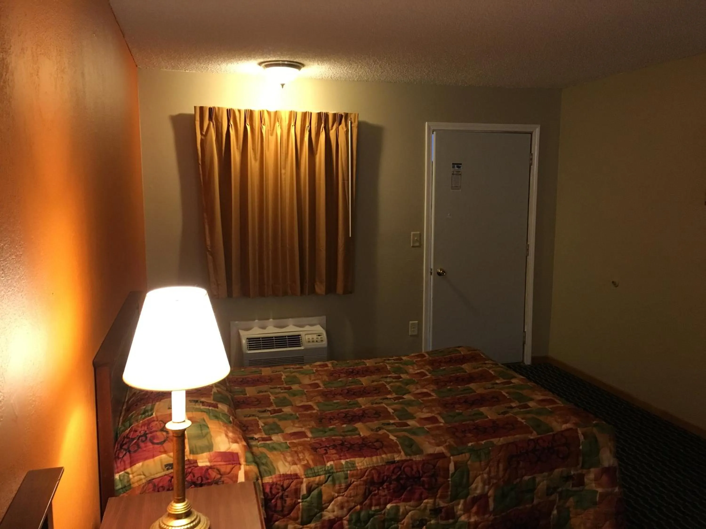 Bed in Knights Inn Merrillville