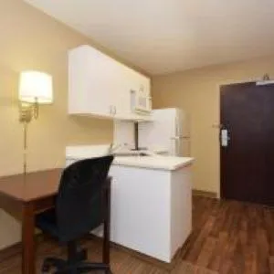 Kitchen or kitchenette in Suburban Studios Exton - Philadelphia Great Valley