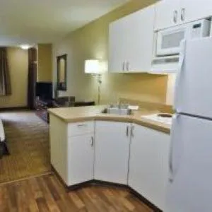 Kitchen or kitchenette in Suburban Studios Exton - Philadelphia Great Valley