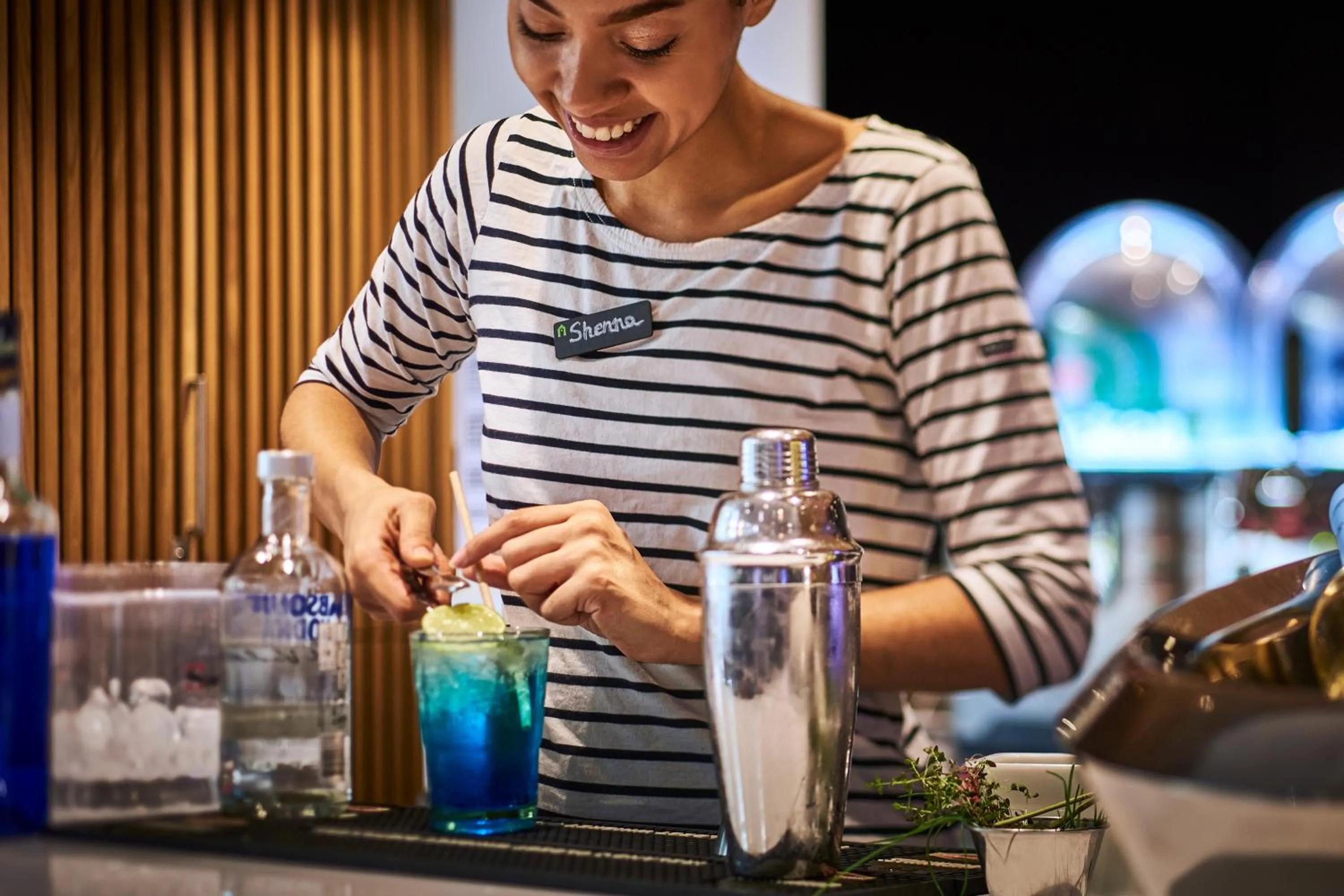 Lounge or bar in CAMPANILE PARIS 12 - Bercy Village