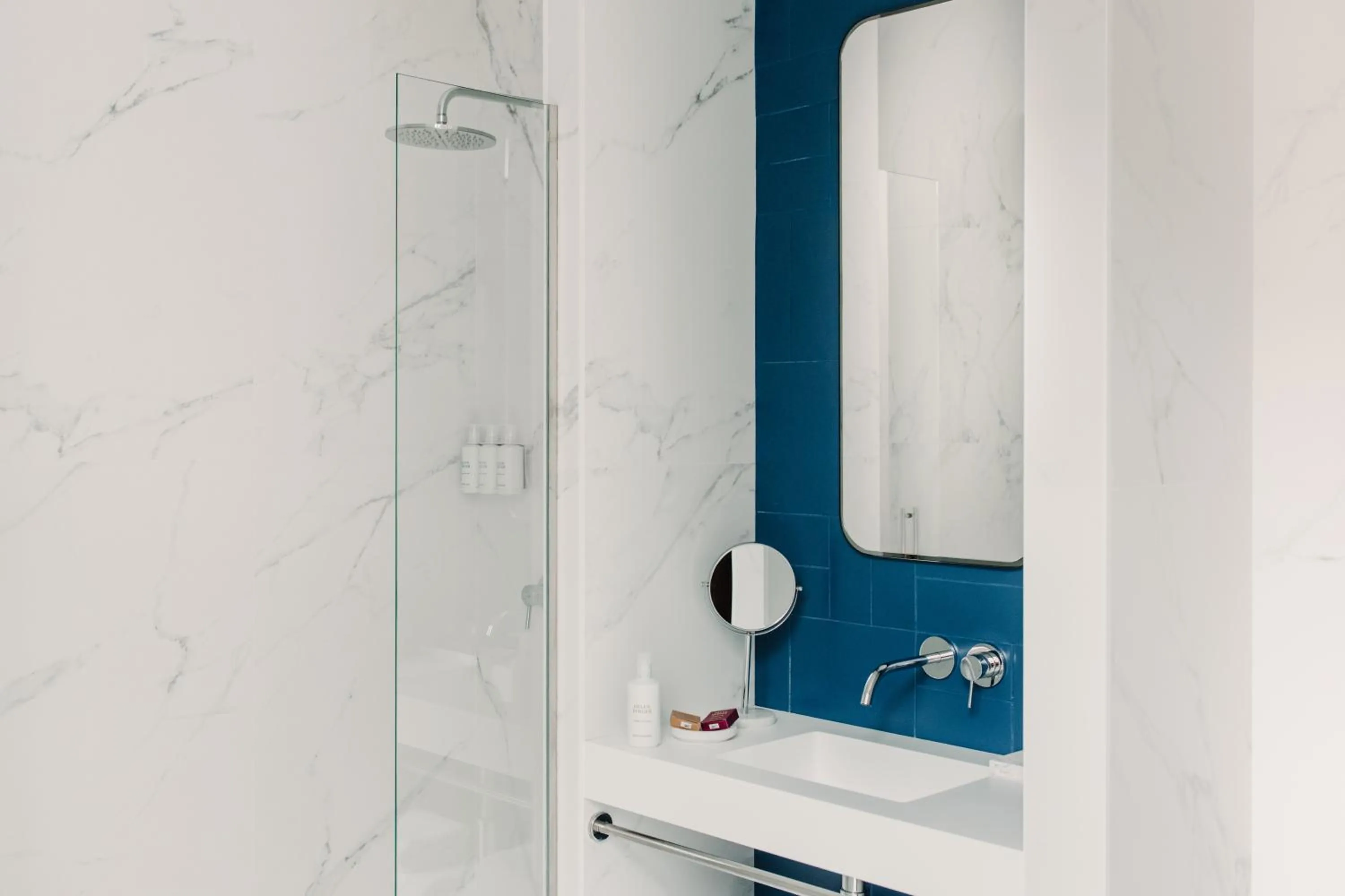 Bathroom in Room Mate Helen Berger Boutique