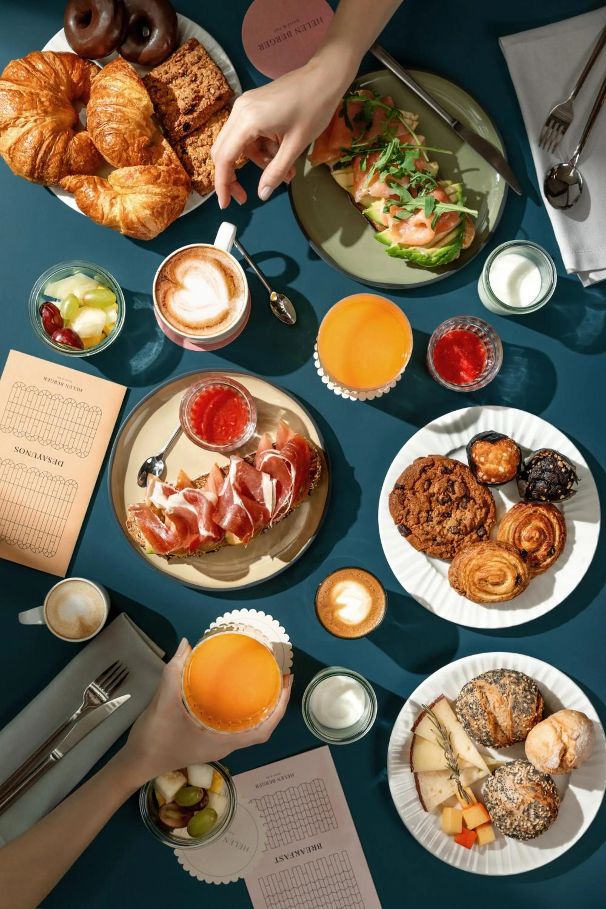 Restaurant/places to eat in Room Mate Helen Berger Boutique