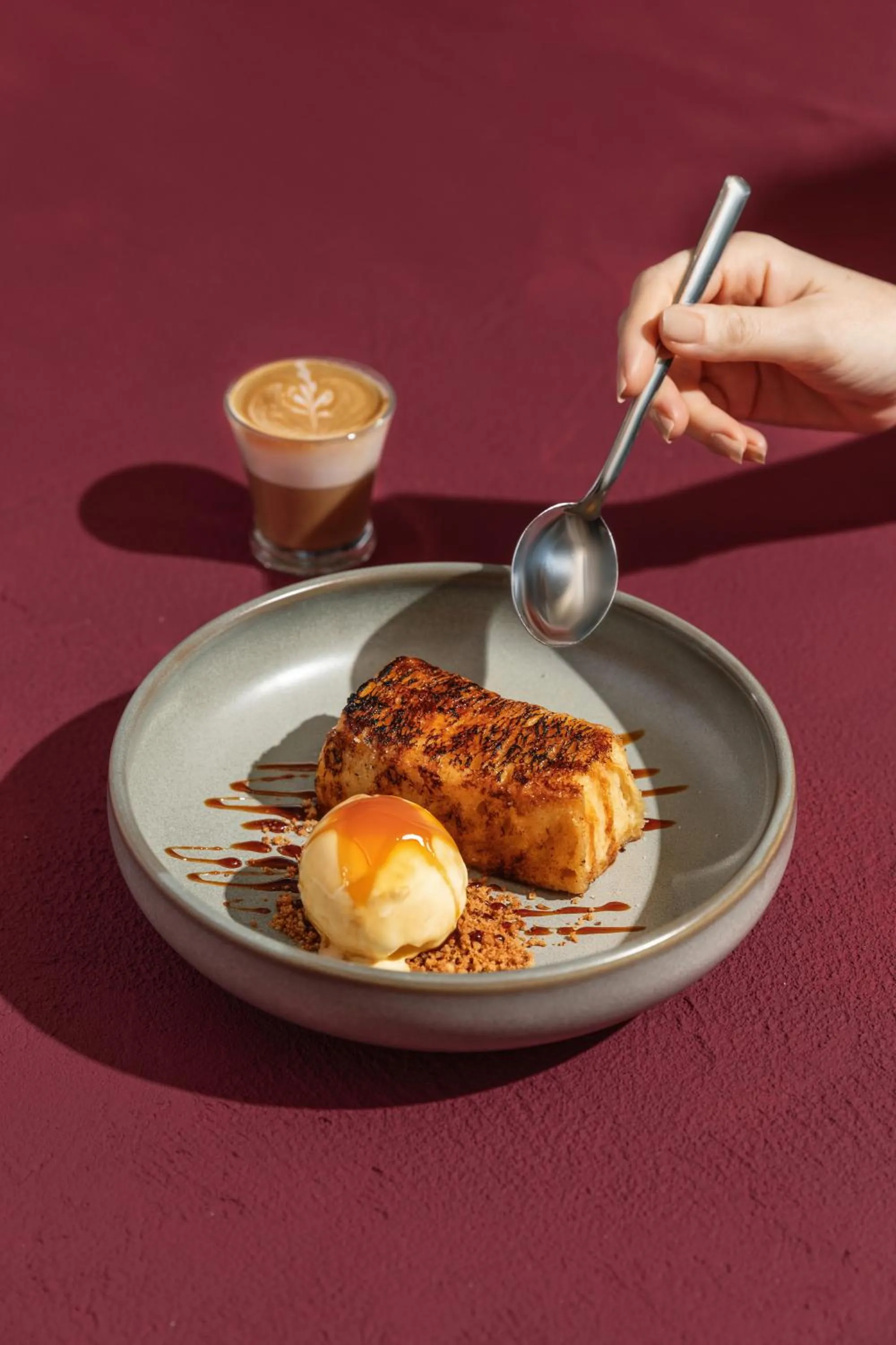 Restaurant/places to eat in Room Mate Helen Berger Boutique