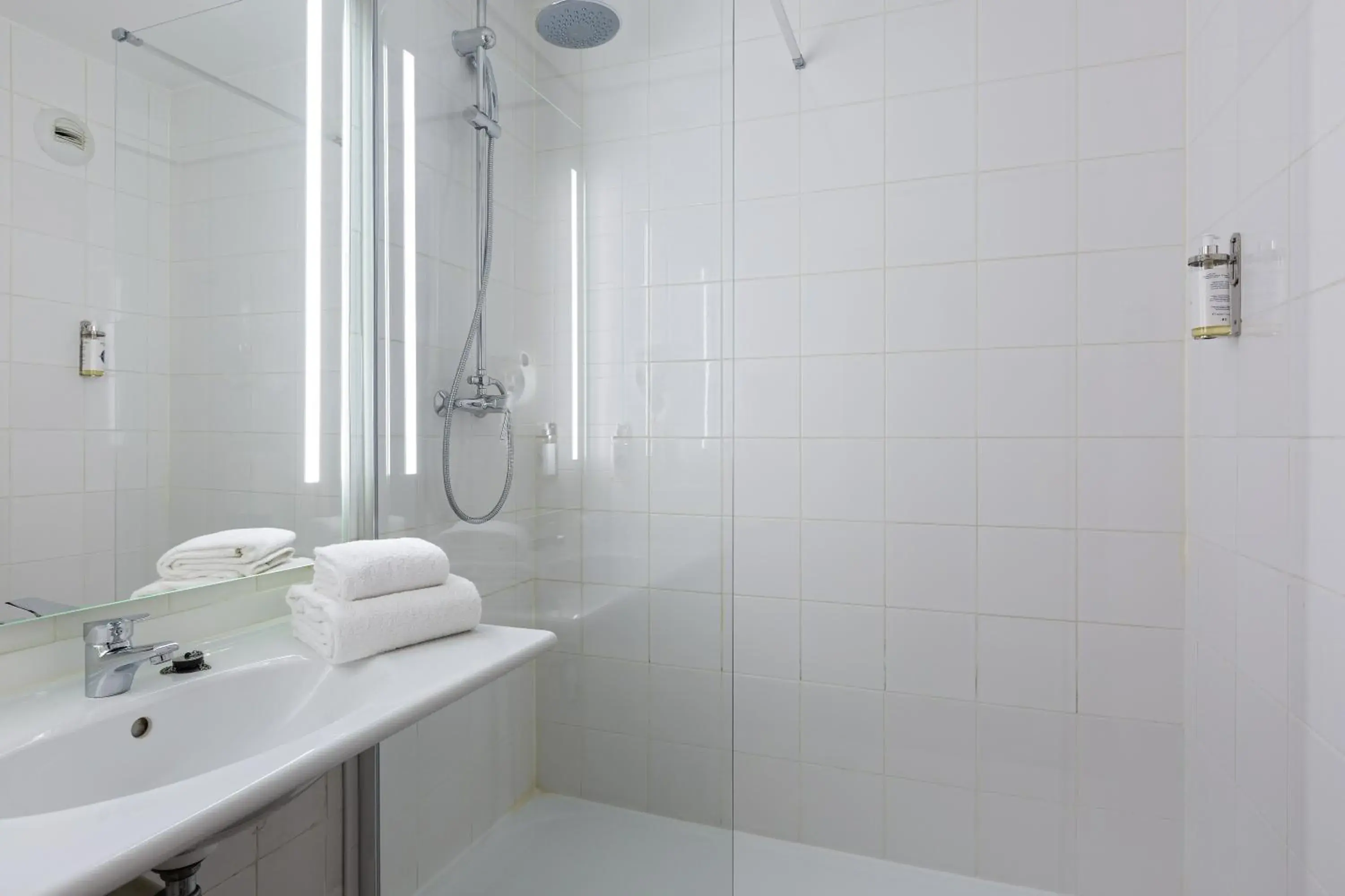 Triple Room in Comfort Hotel Paris Porte d'Ivry Triple Room in Comfort Hotel Paris Porte d'Ivry